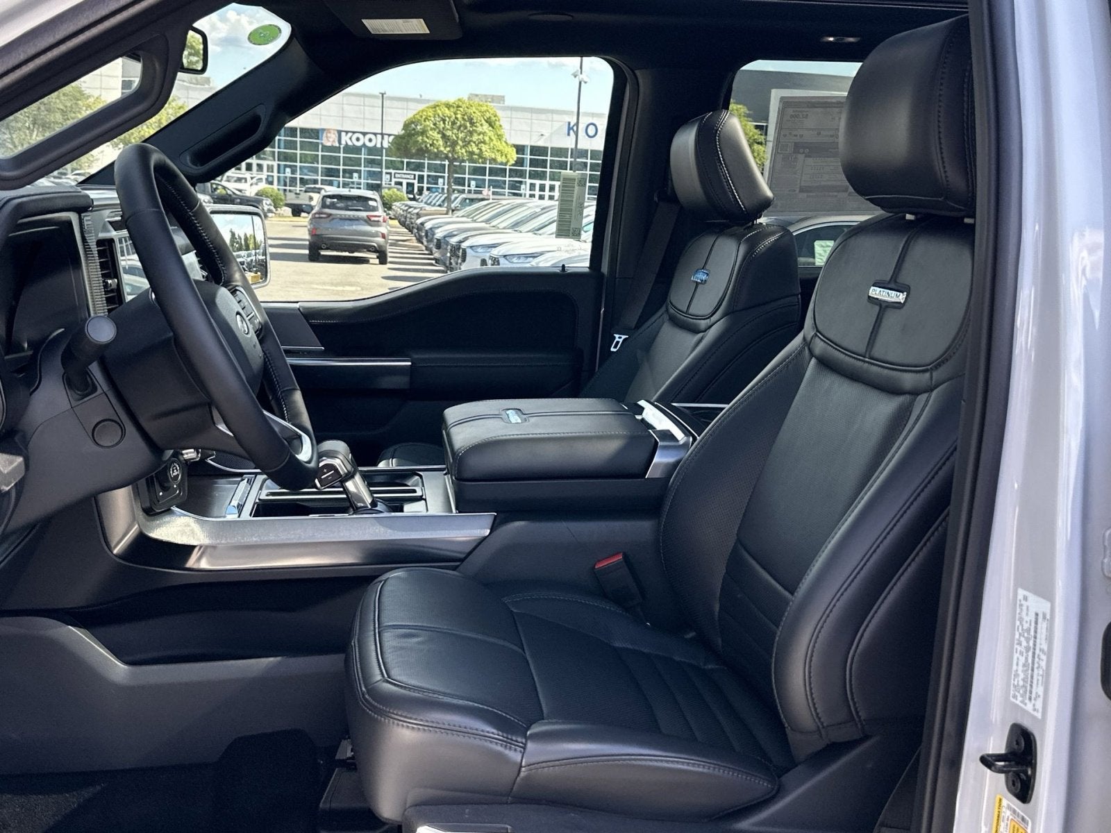 2025 Ford F-150 Platinum