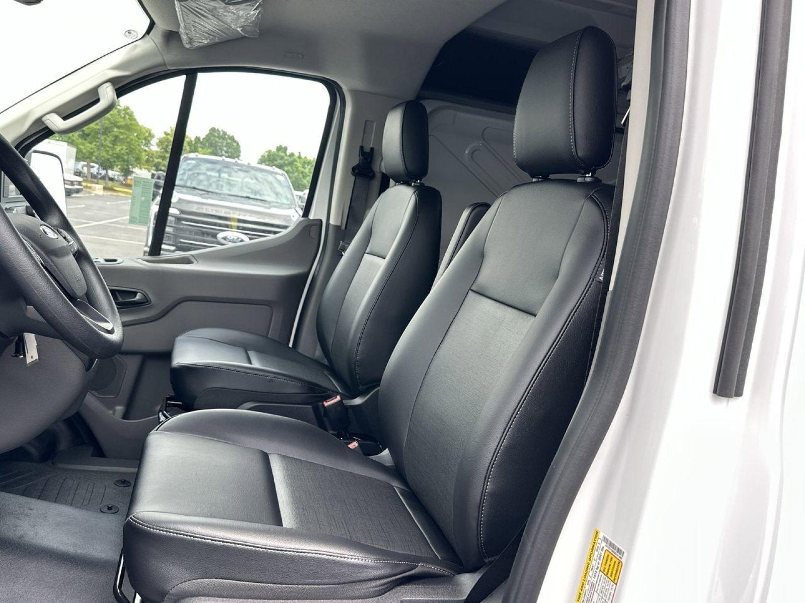 2025 Ford Transit-150 Low Roof
