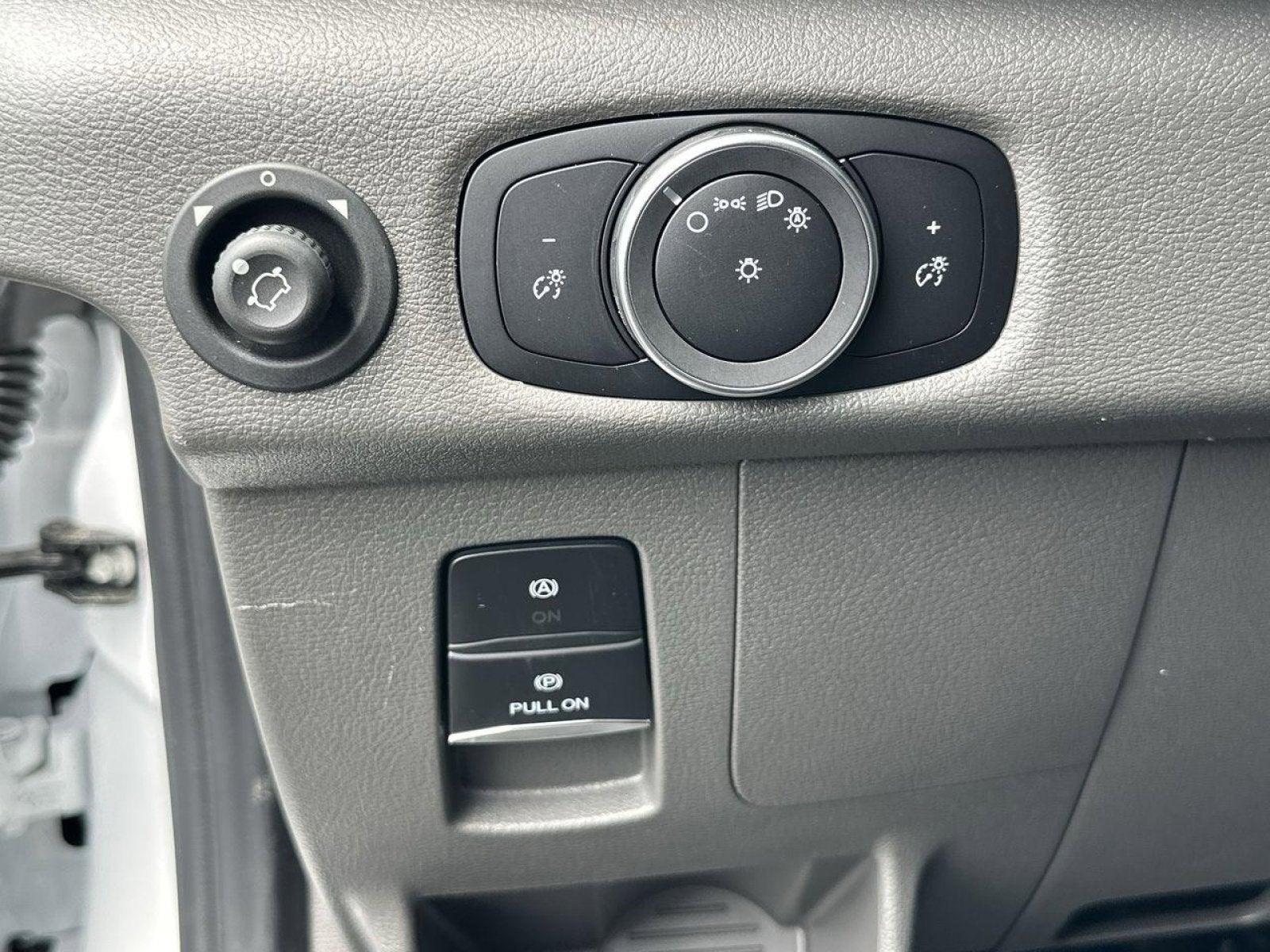 2025 Ford Transit-150 Low Roof