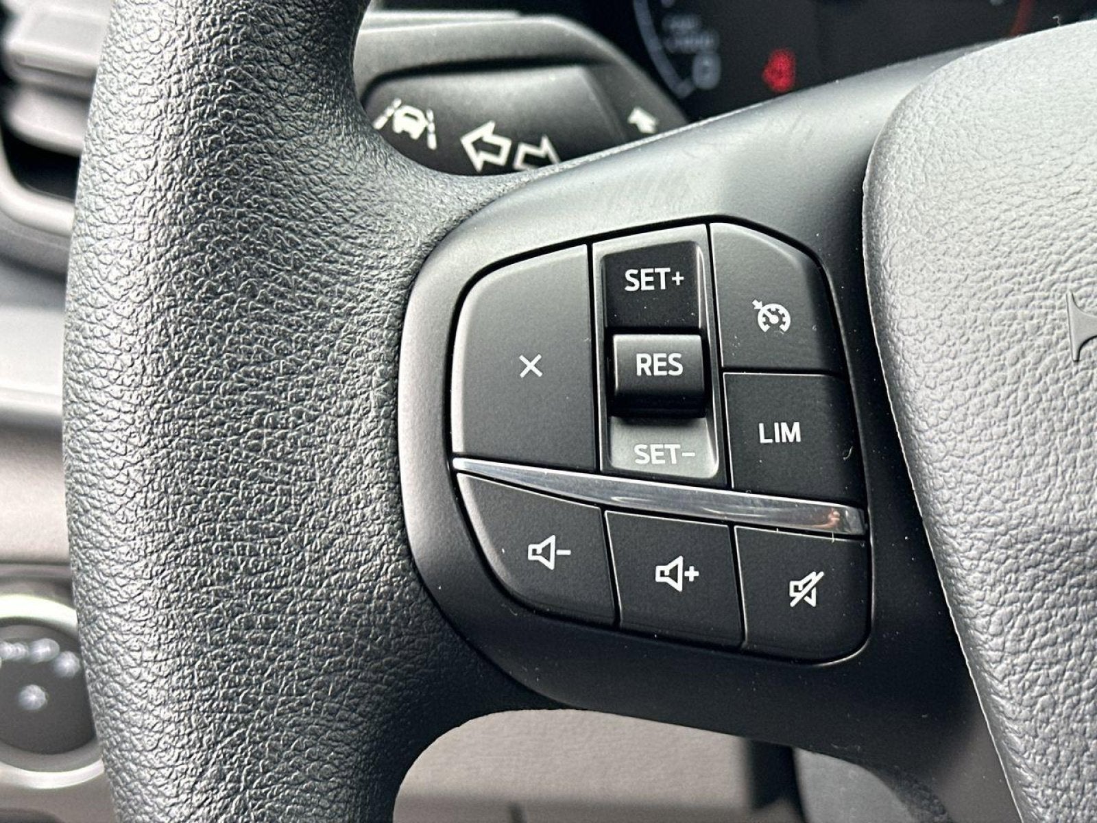 2025 Ford Transit-150 Low Roof