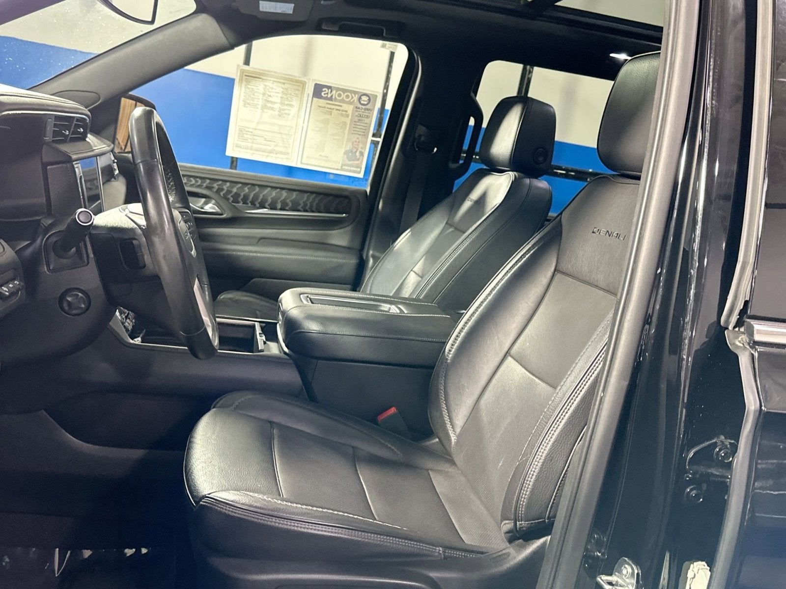 2023 GMC Yukon Denali