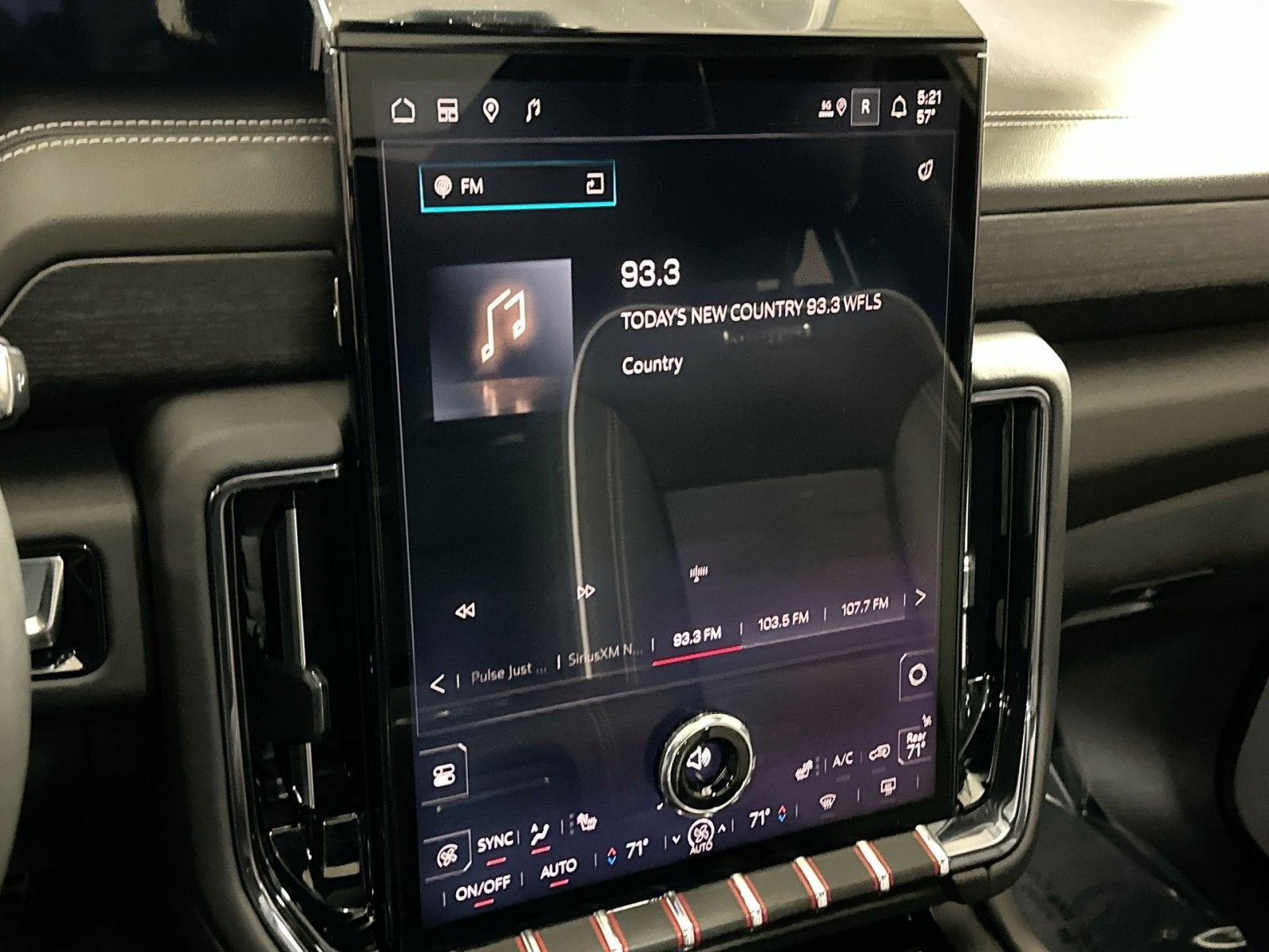 2025 GMC Yukon AT4 Ultimate