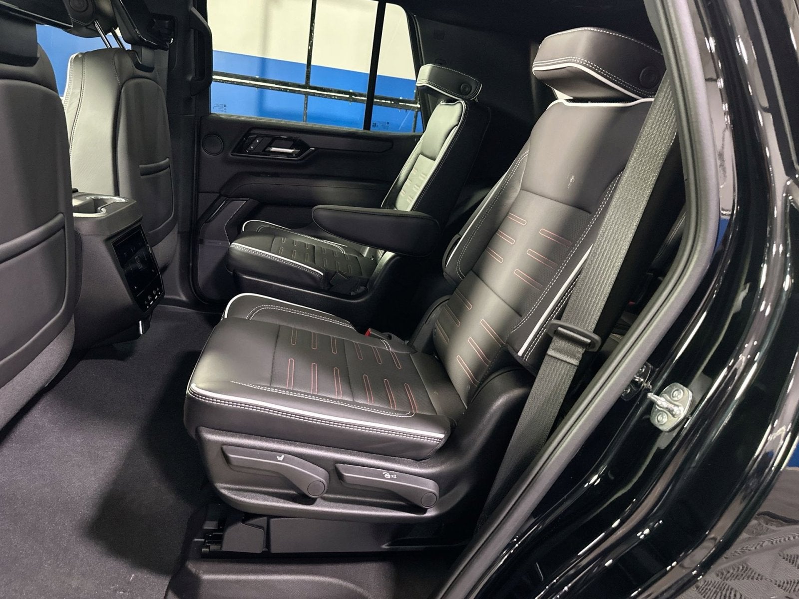 2025 GMC Yukon AT4 Ultimate