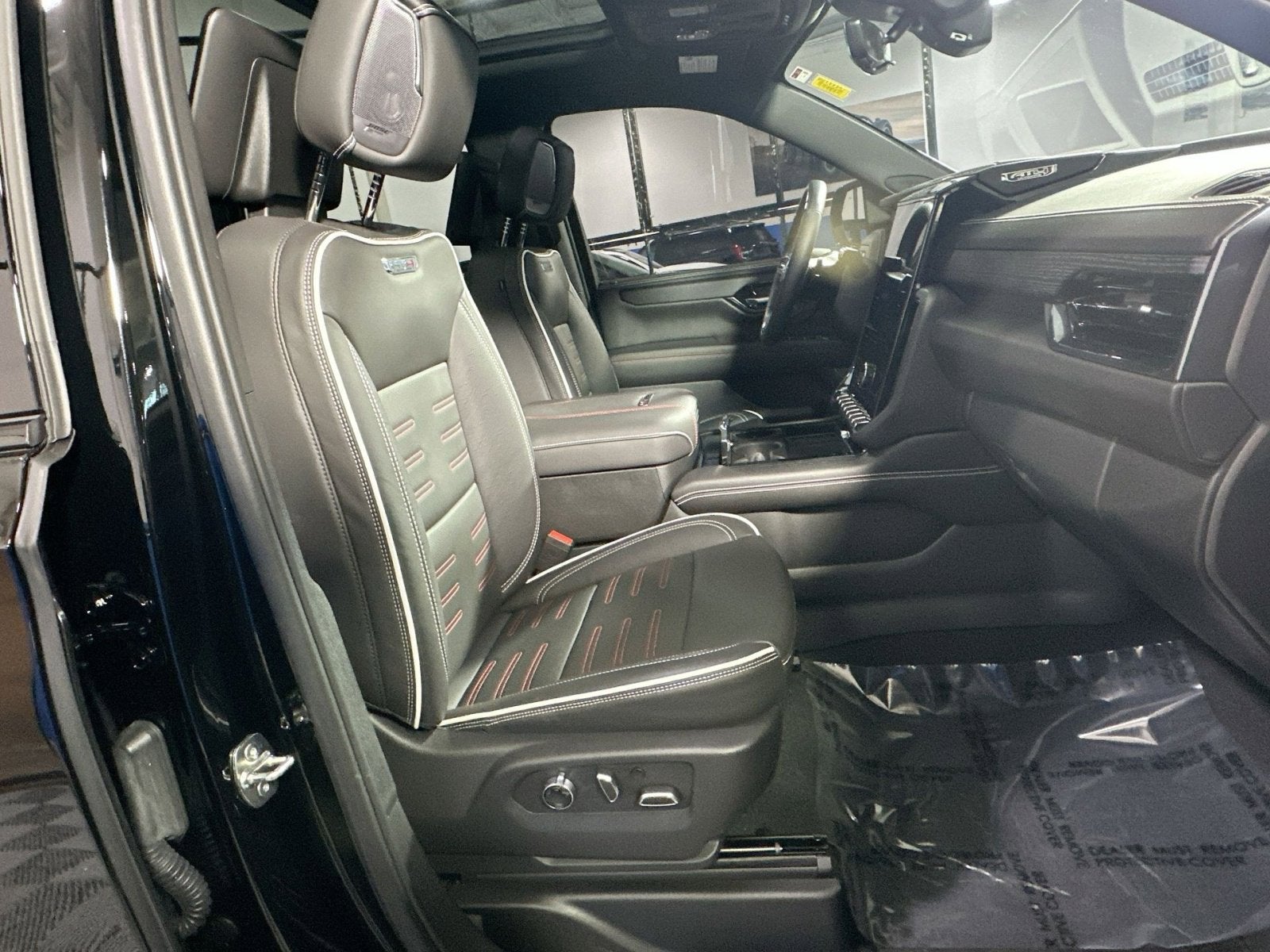 2025 GMC Yukon AT4 Ultimate