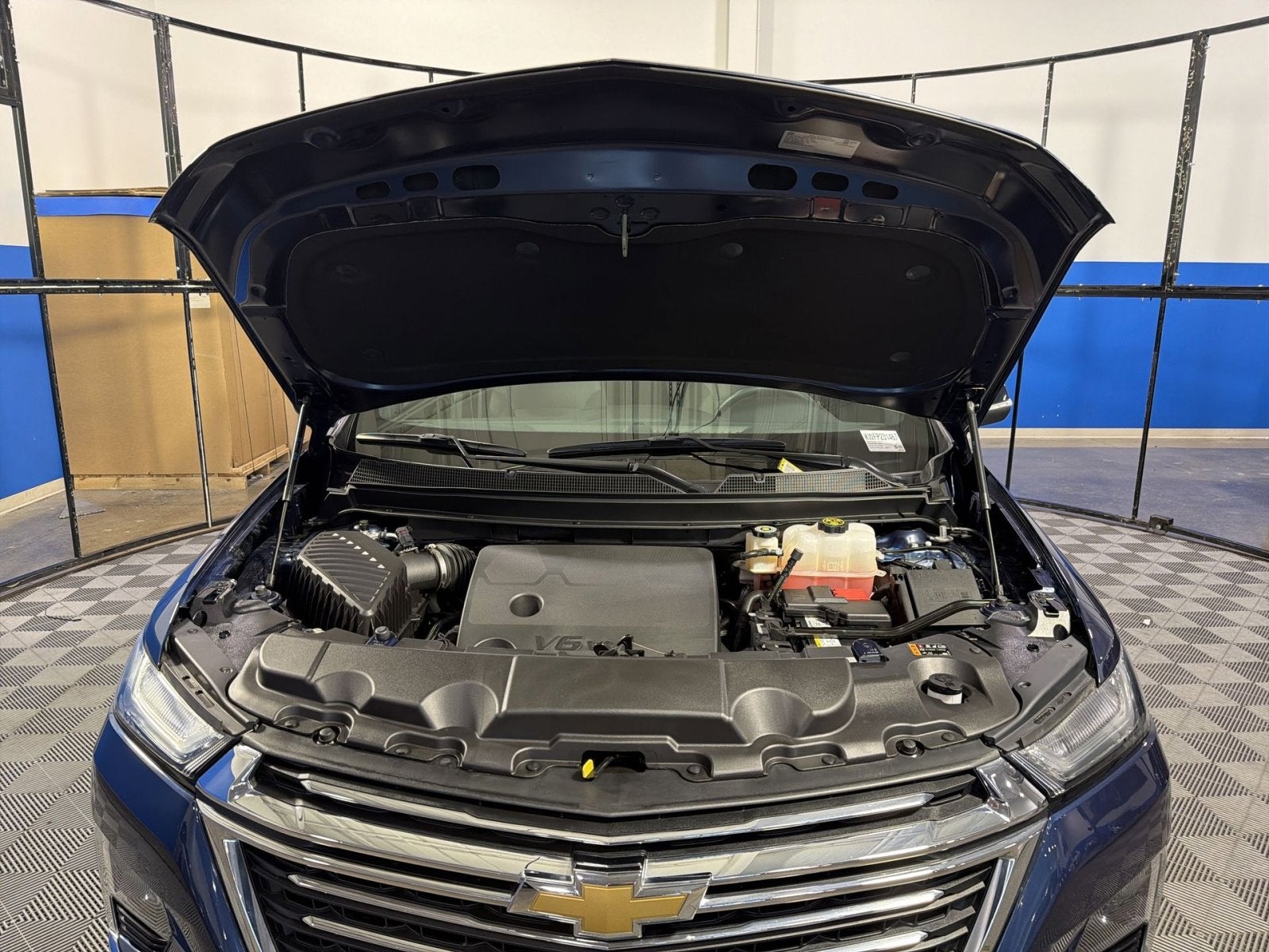 2023 Chevrolet Traverse LT