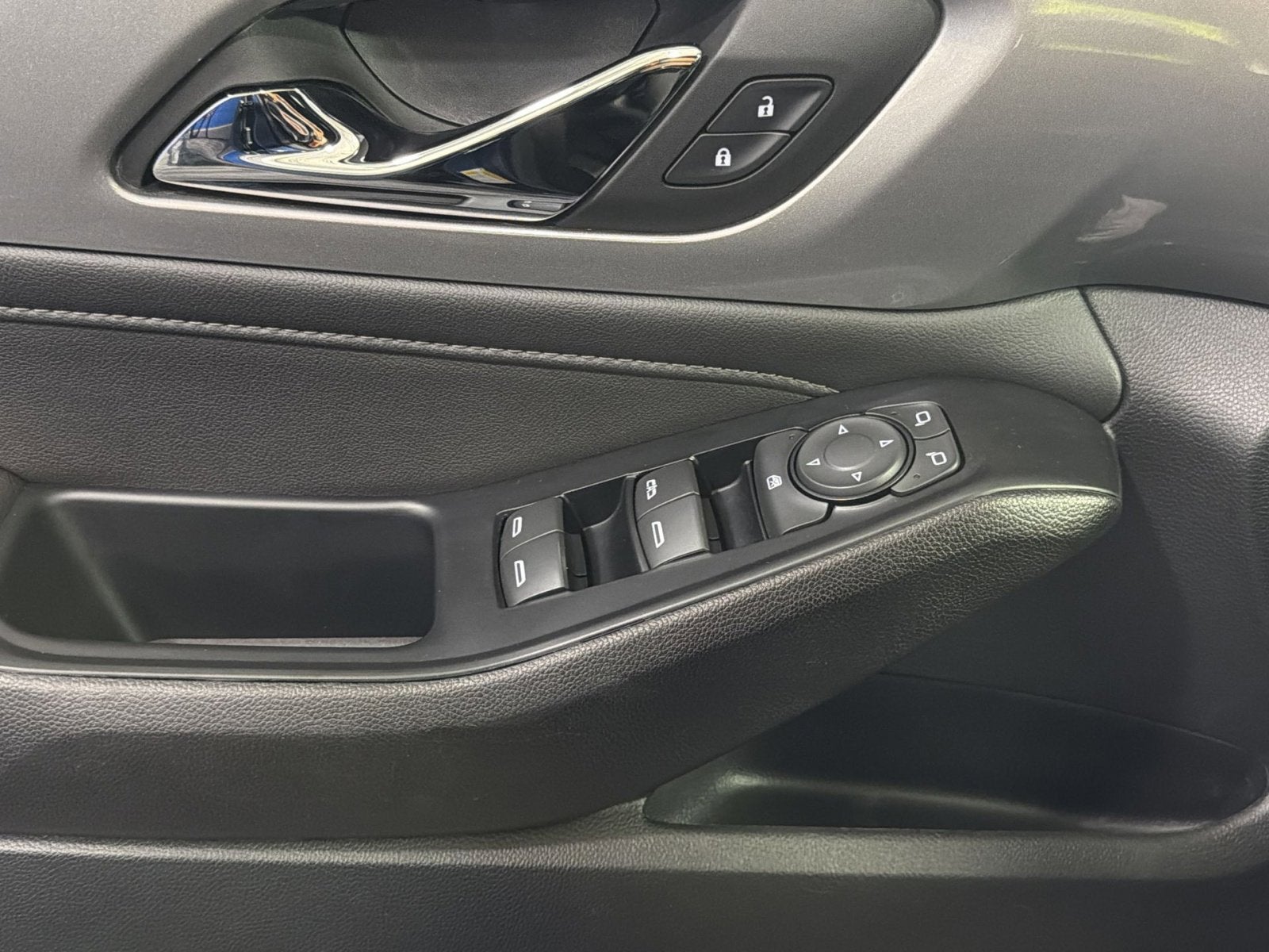 2023 Chevrolet Traverse LT