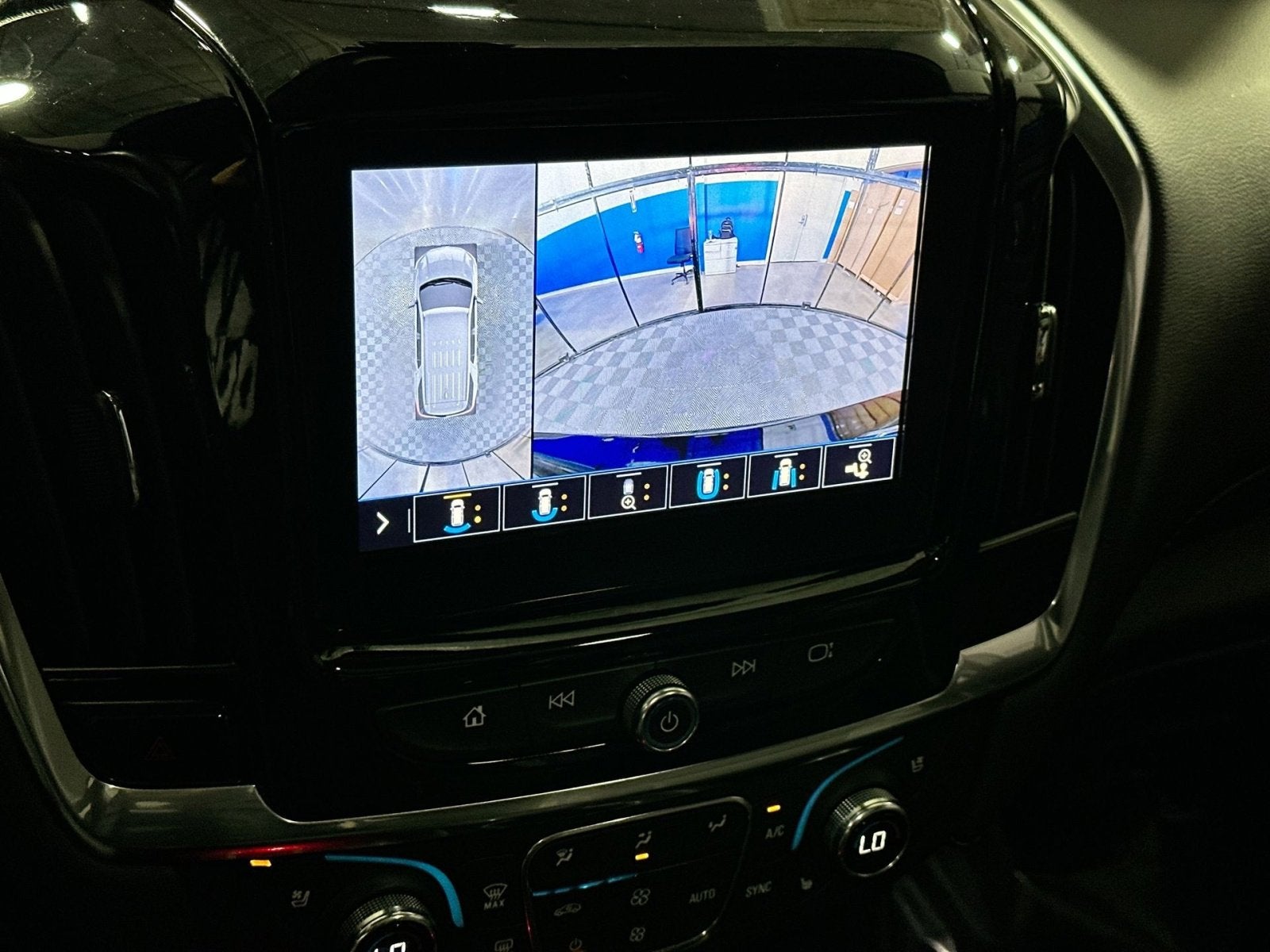 2021 Chevrolet Traverse Premier