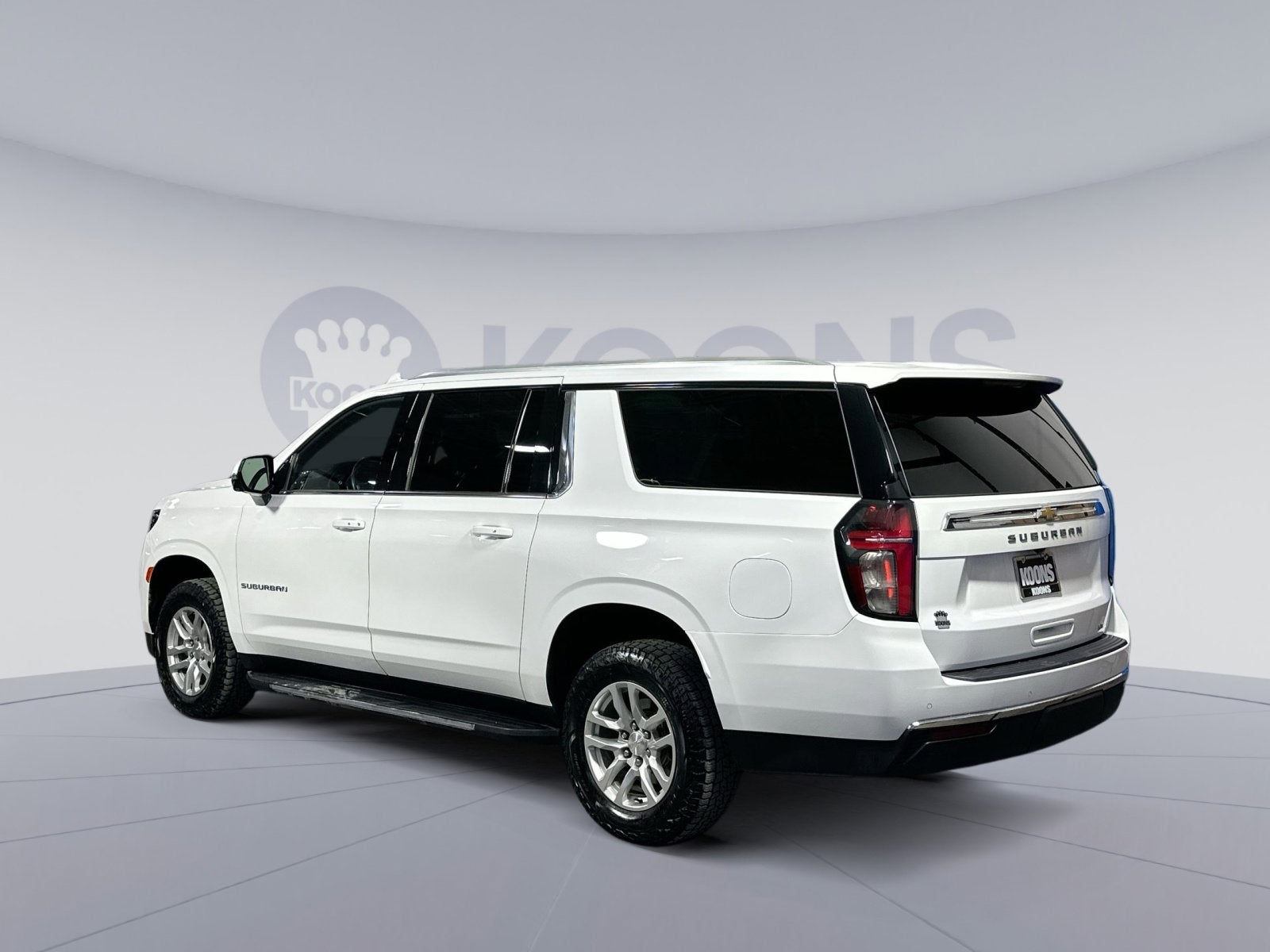 2023 Chevrolet Suburban LT