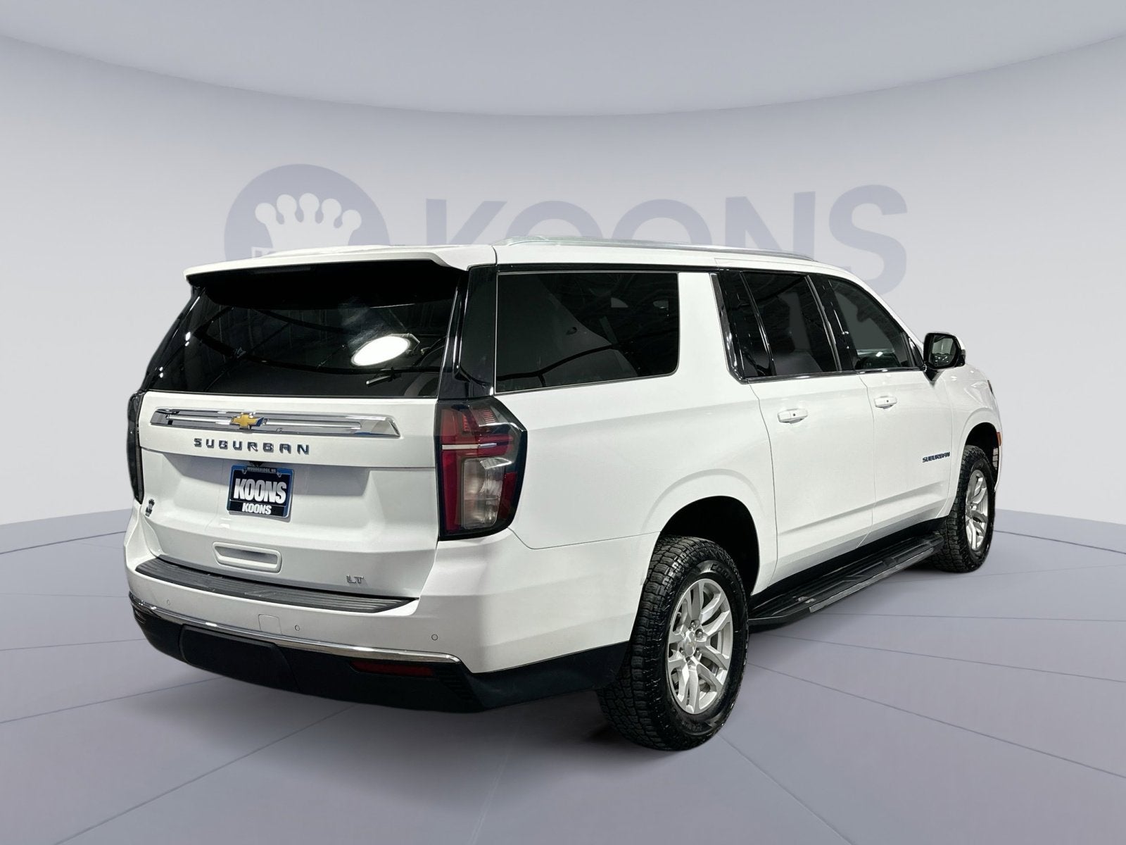 2023 Chevrolet Suburban LT