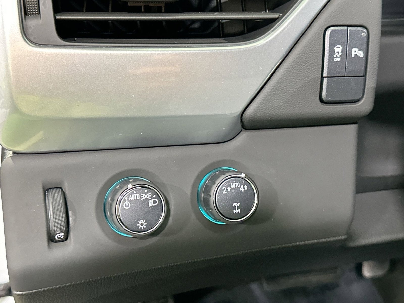 2018 Chevrolet Suburban LS