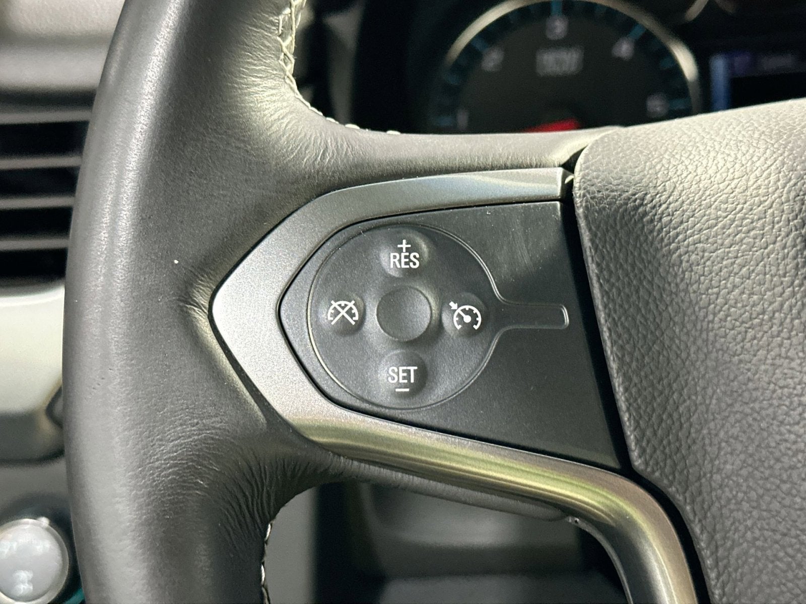 2018 Chevrolet Suburban LS