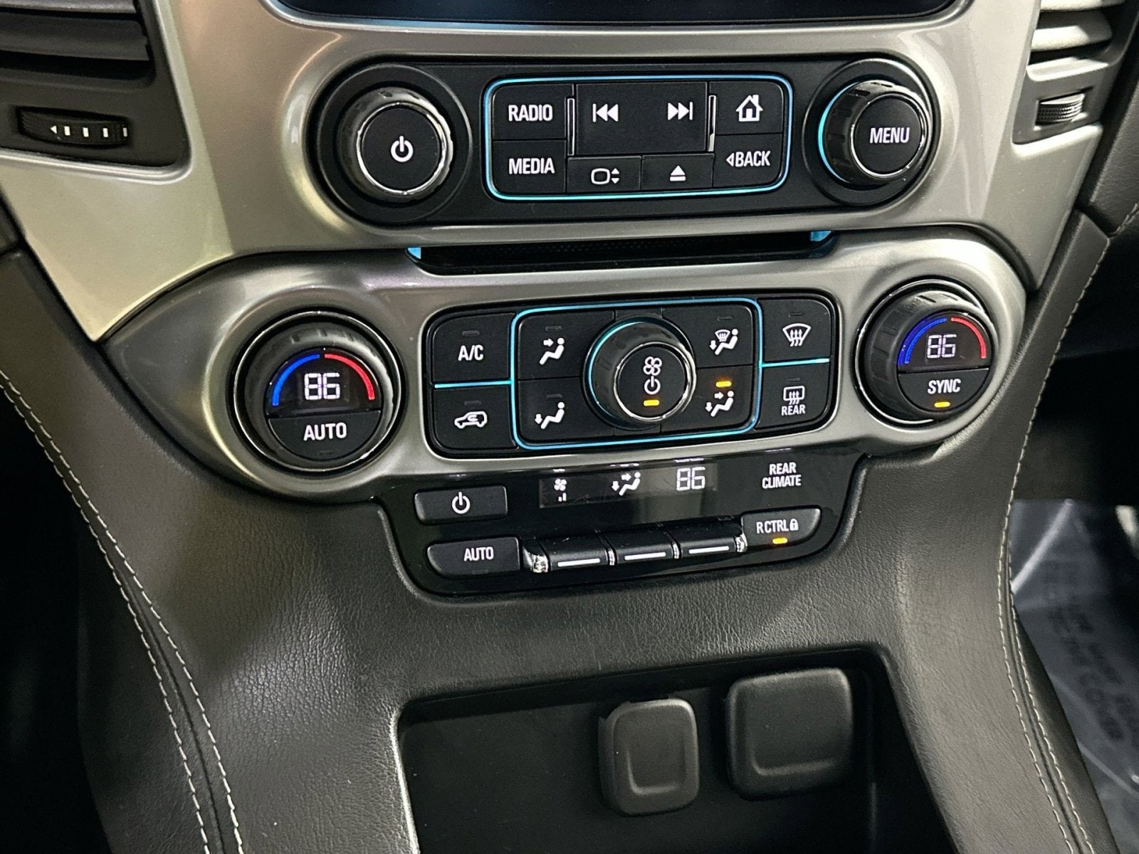 2018 Chevrolet Suburban LS