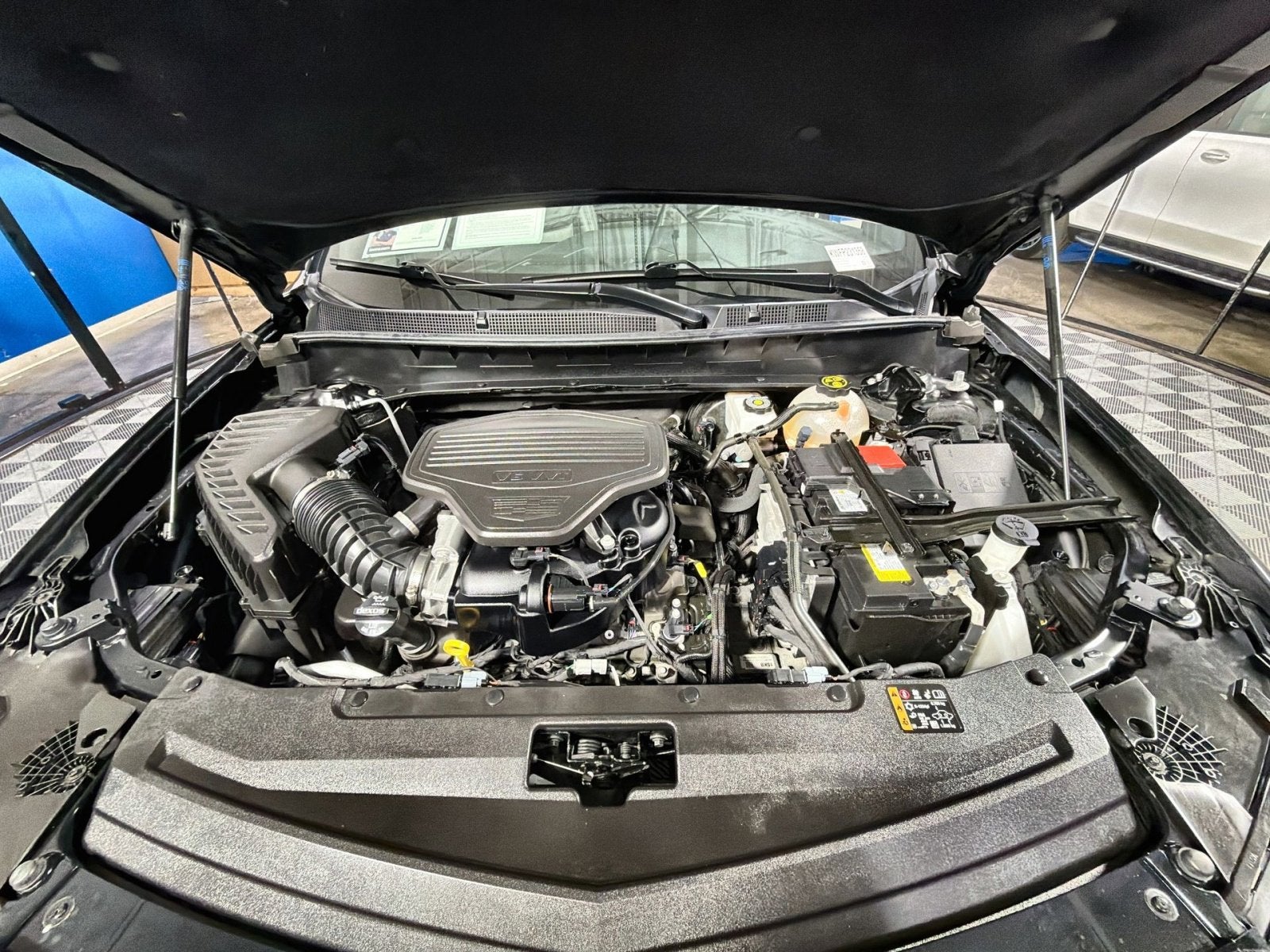 2023 Cadillac XT6 Sport