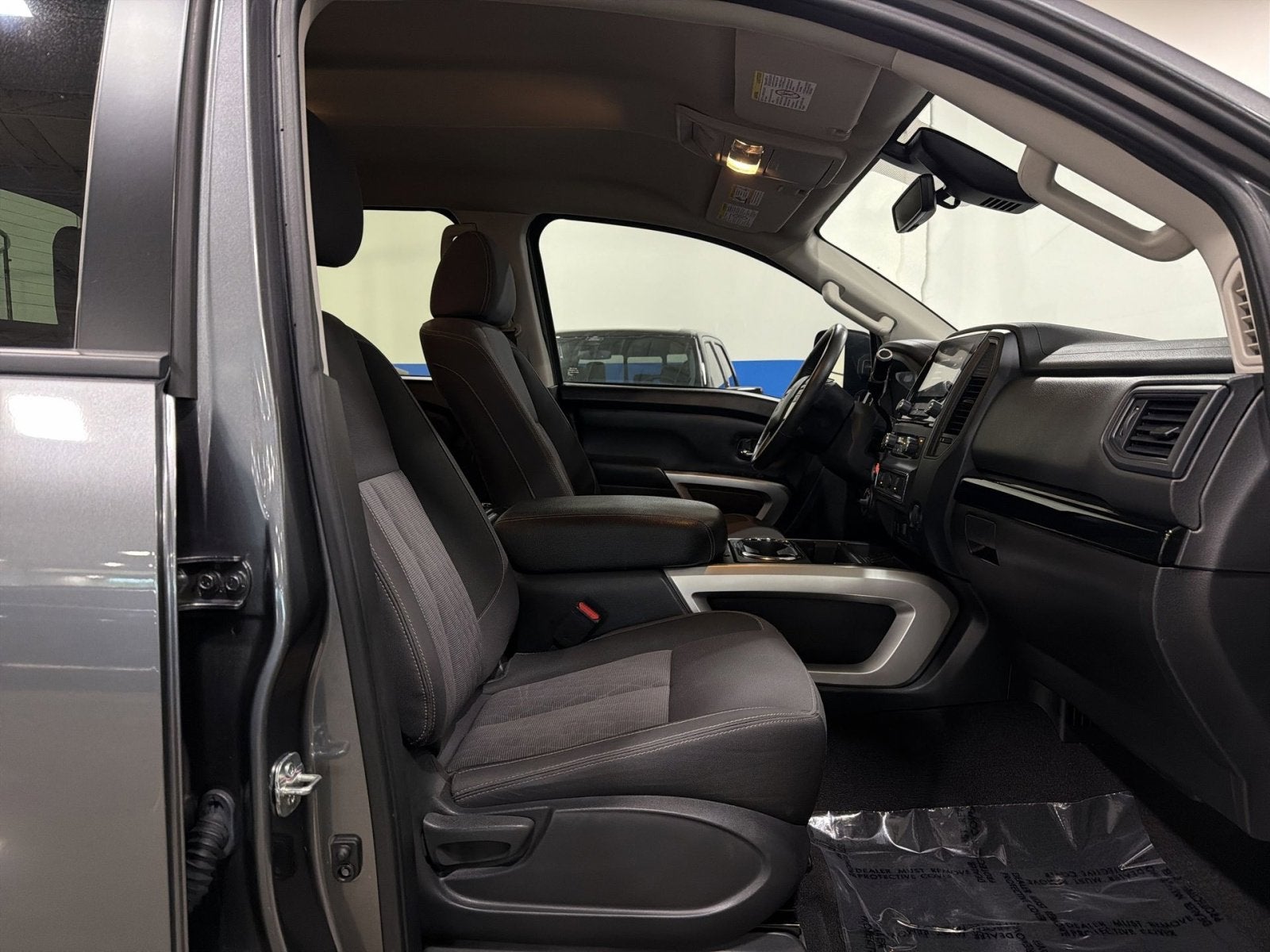 2024 Nissan Titan XD SV