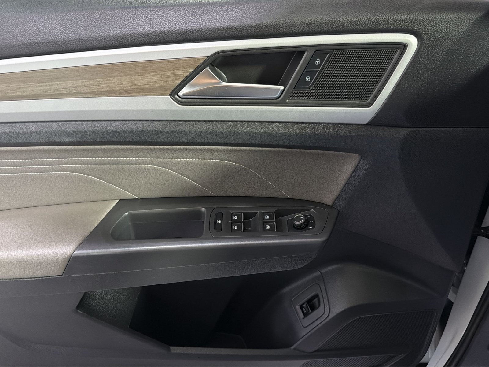 2023 Volkswagen Atlas 2.0T SEL