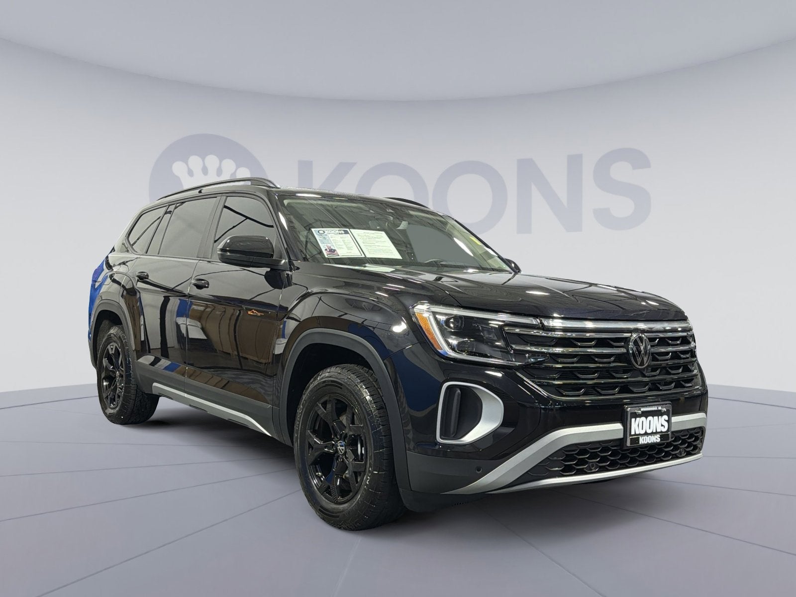 2024 Volkswagen Atlas 2.0T Peak Edition SEL