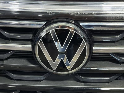 2024 Volkswagen Atlas 2.0T Peak Edition SEL