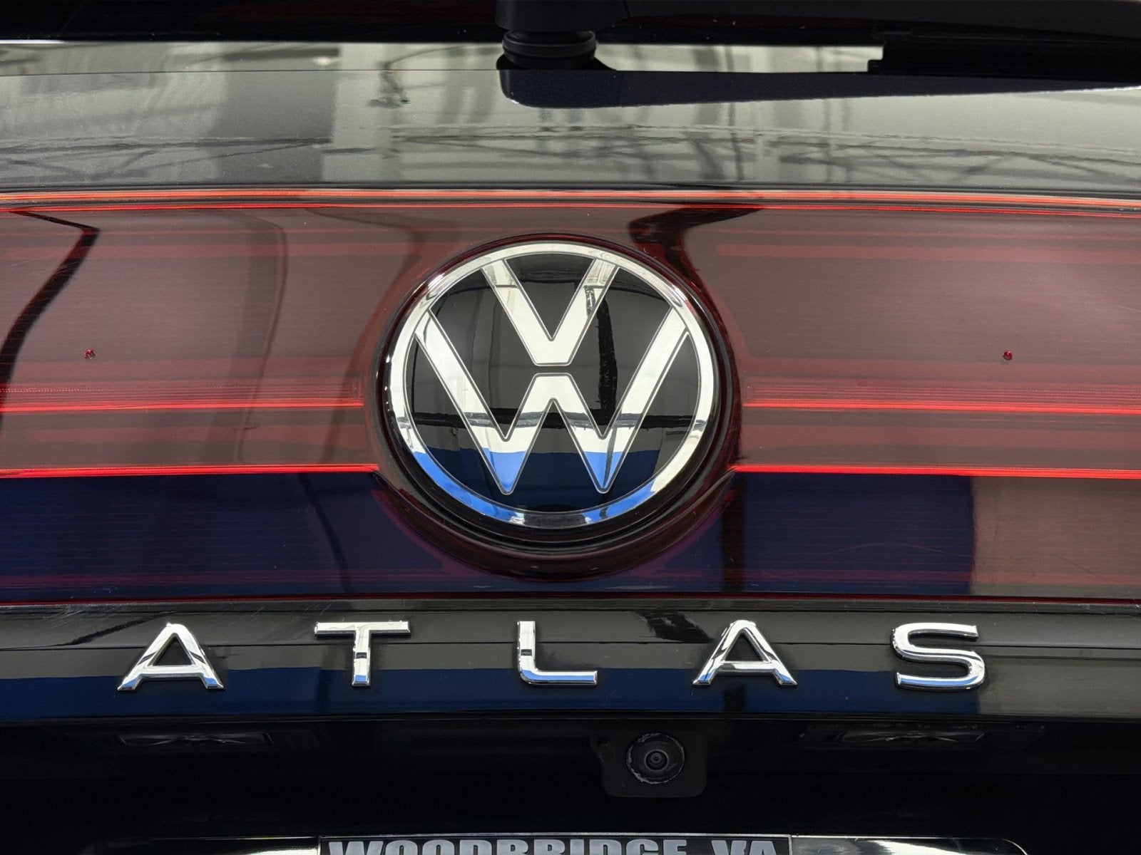2024 Volkswagen Atlas 2.0T Peak Edition SEL