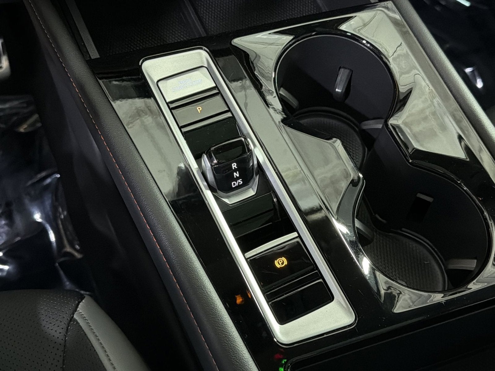 2024 Volkswagen Atlas 2.0T Peak Edition SEL