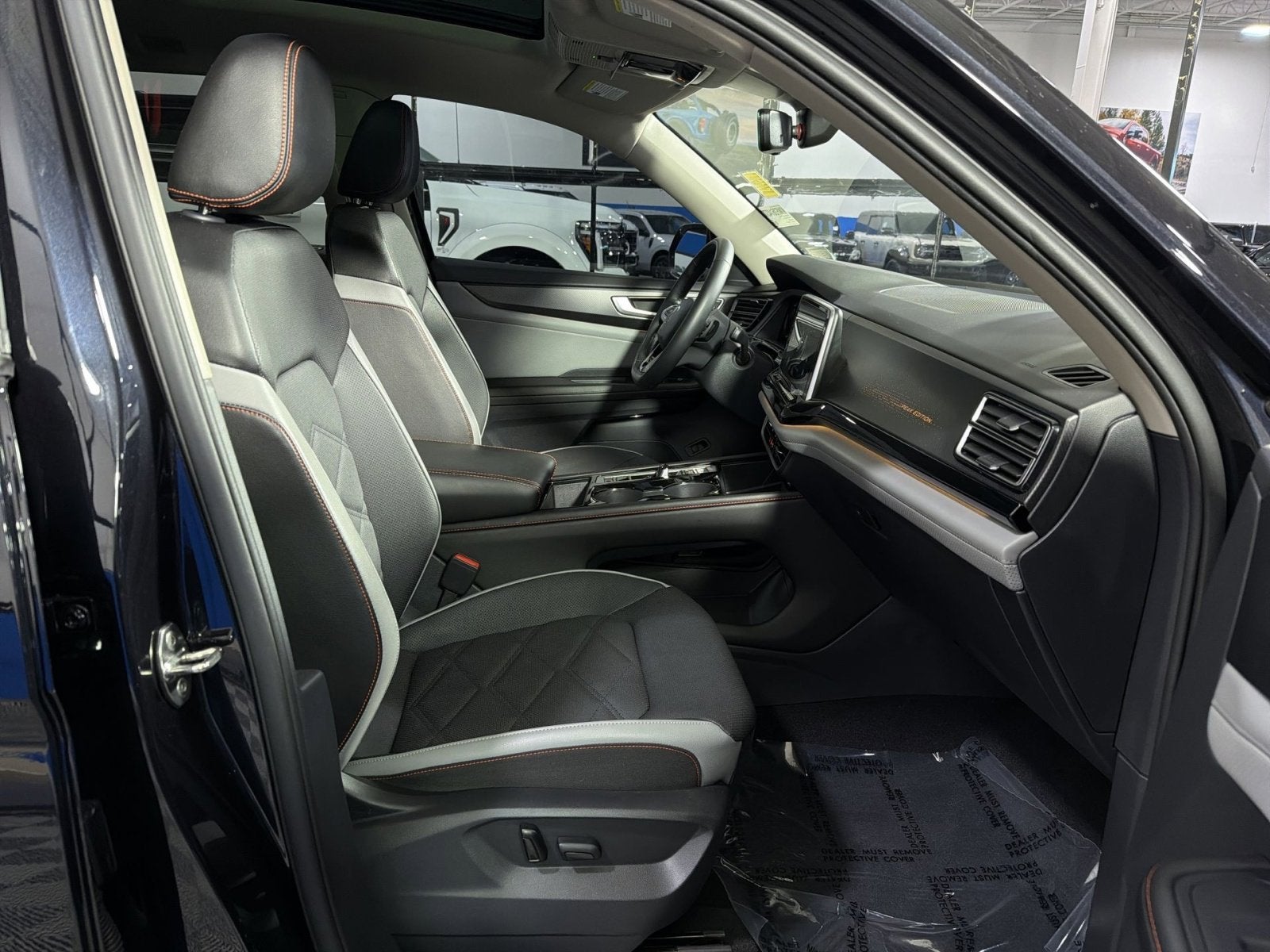 2024 Volkswagen Atlas 2.0T Peak Edition SEL
