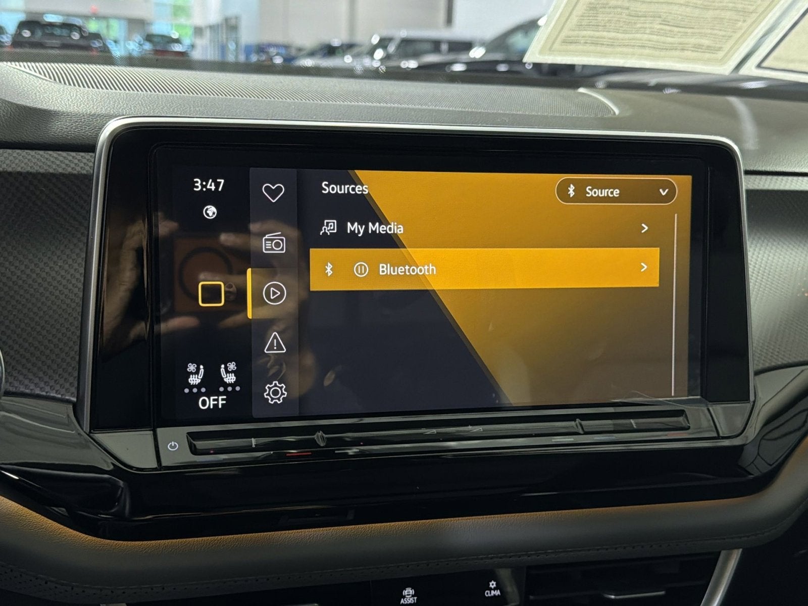 2024 Volkswagen Atlas 2.0T Peak Edition SEL