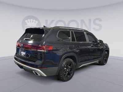 2024 Volkswagen Atlas 2.0T Peak Edition SEL