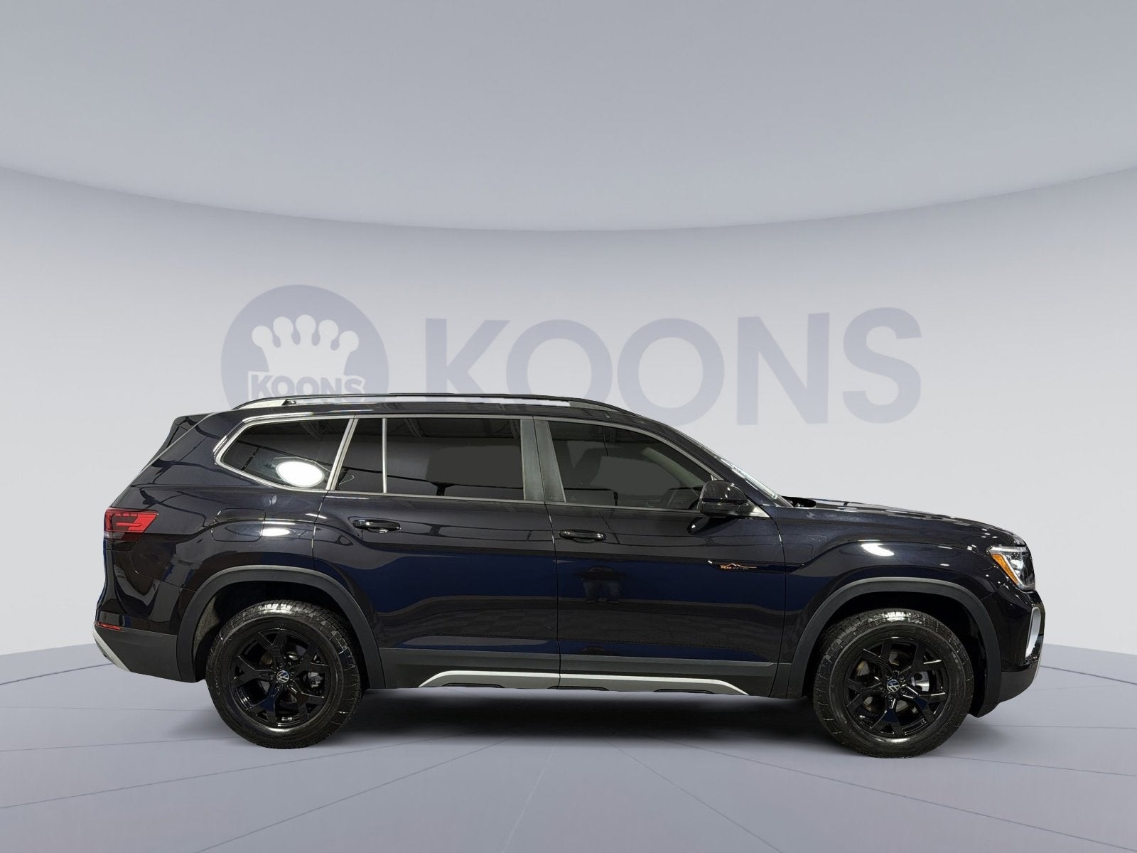 2024 Volkswagen Atlas 2.0T Peak Edition SEL