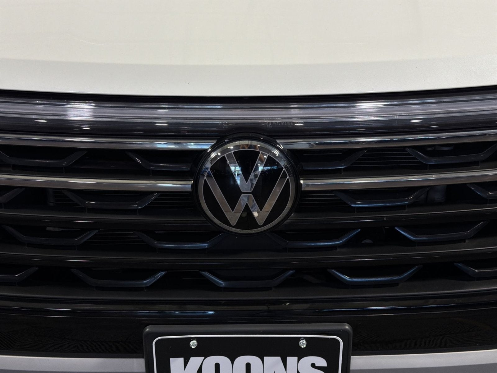 2024 Volkswagen Atlas 2.0T Peak Edition SEL