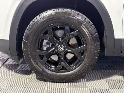 2024 Volkswagen Atlas 2.0T Peak Edition SEL