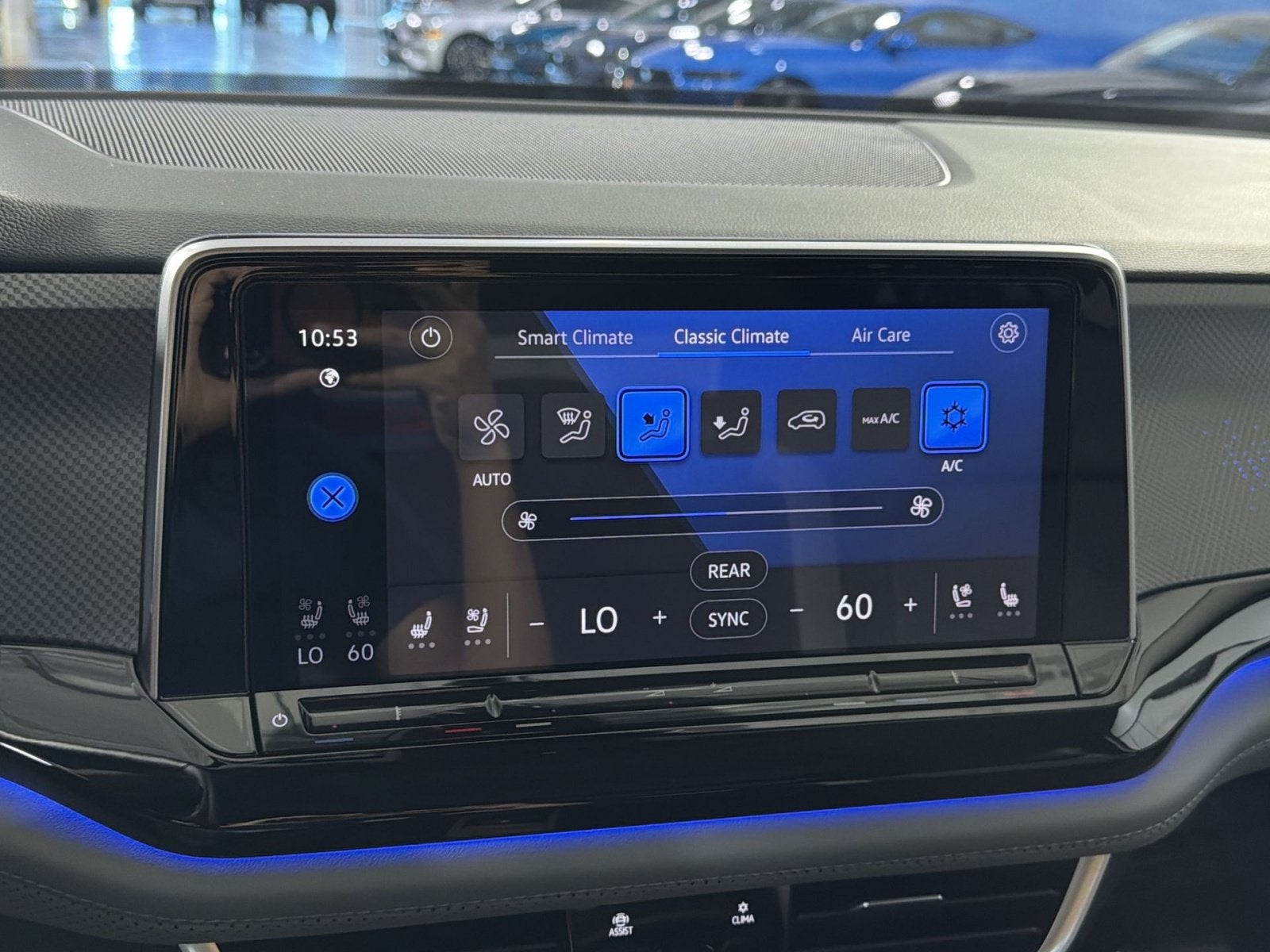2024 Volkswagen Atlas 2.0T Peak Edition SEL