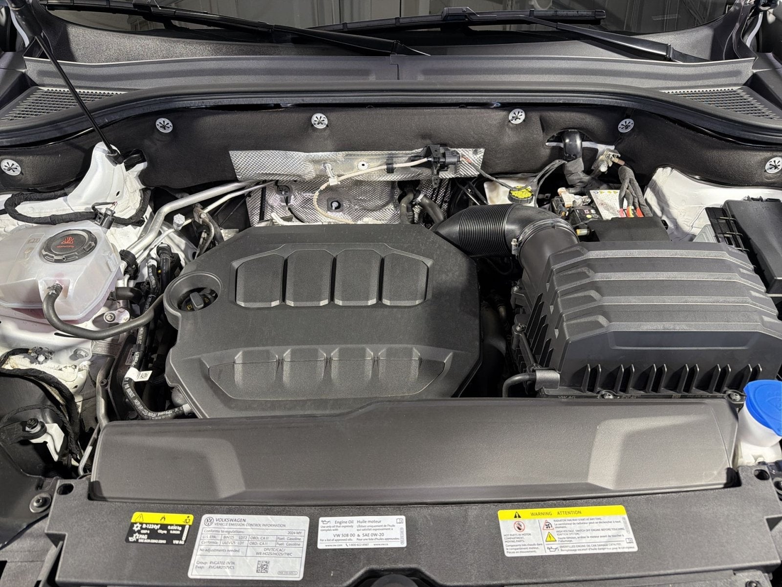 2024 Volkswagen Atlas 2.0T Peak Edition SEL