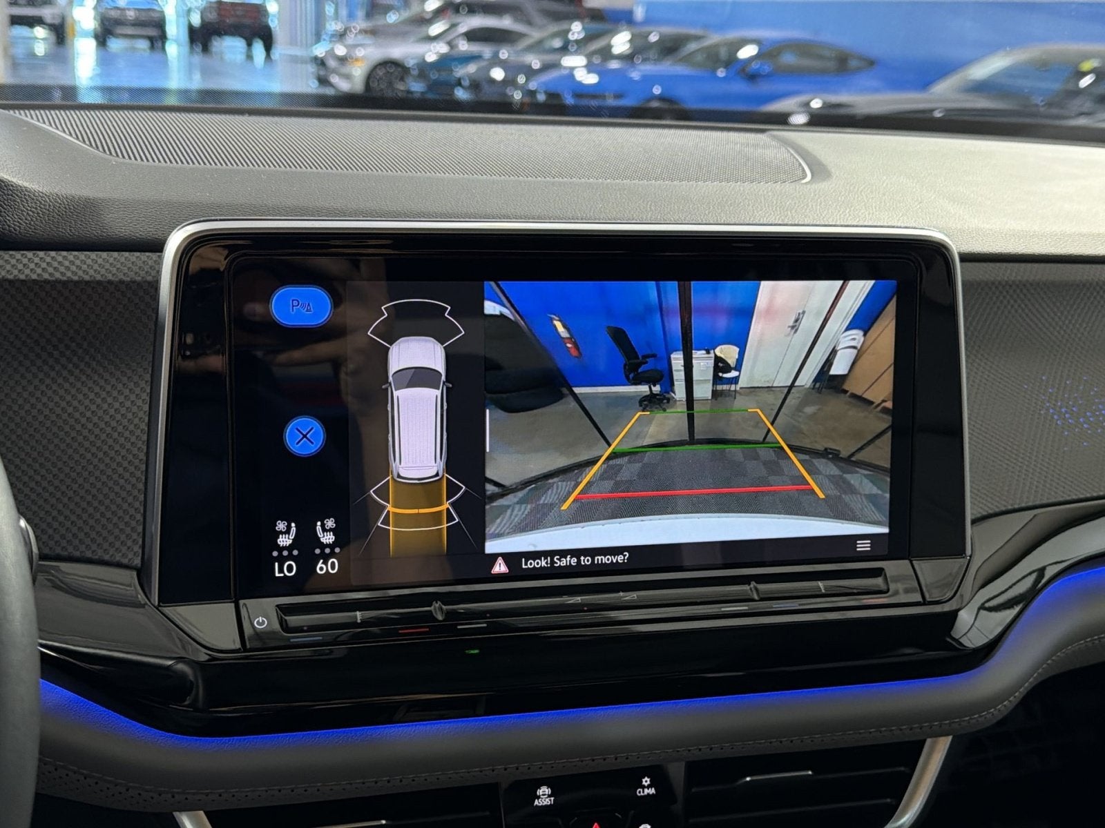 2024 Volkswagen Atlas 2.0T Peak Edition SEL
