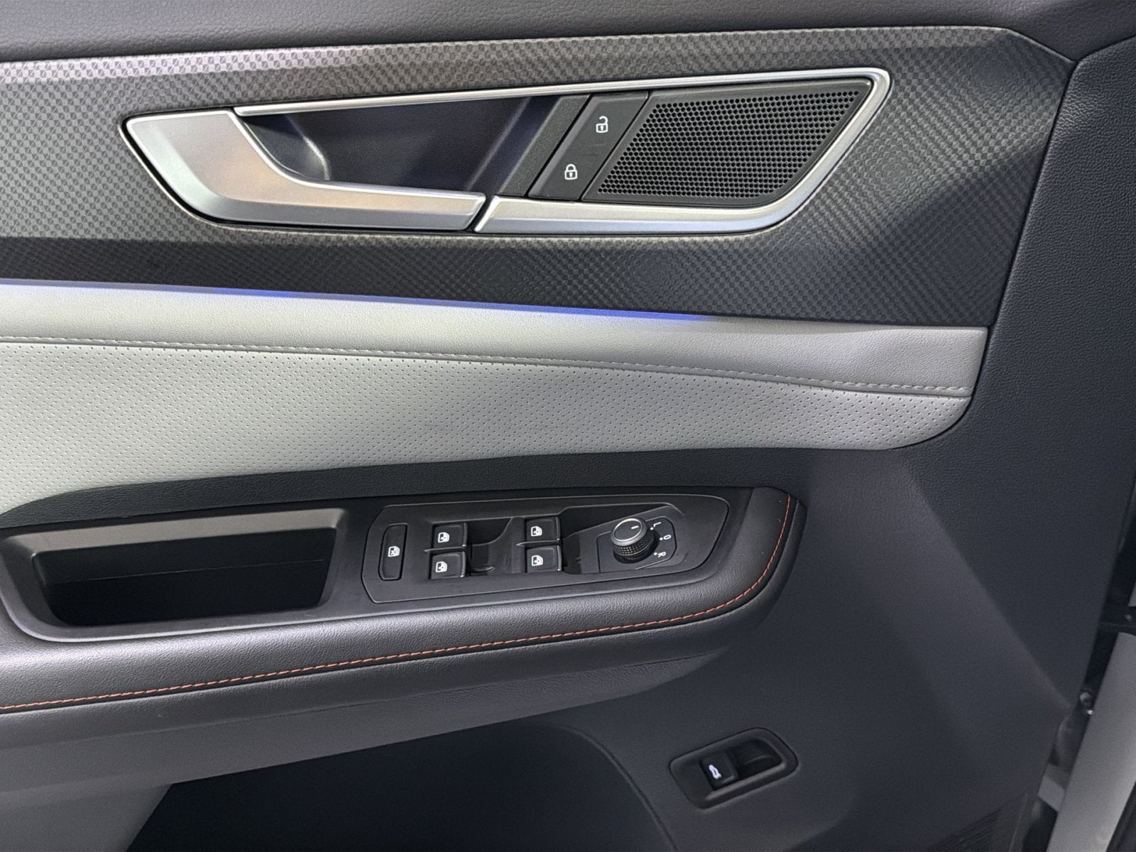 2024 Volkswagen Atlas 2.0T Peak Edition SEL