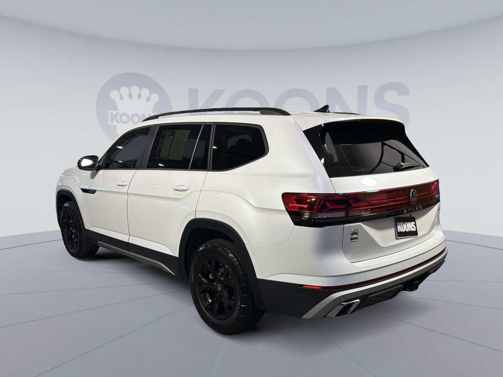 2024 Volkswagen Atlas 2.0T Peak Edition SEL