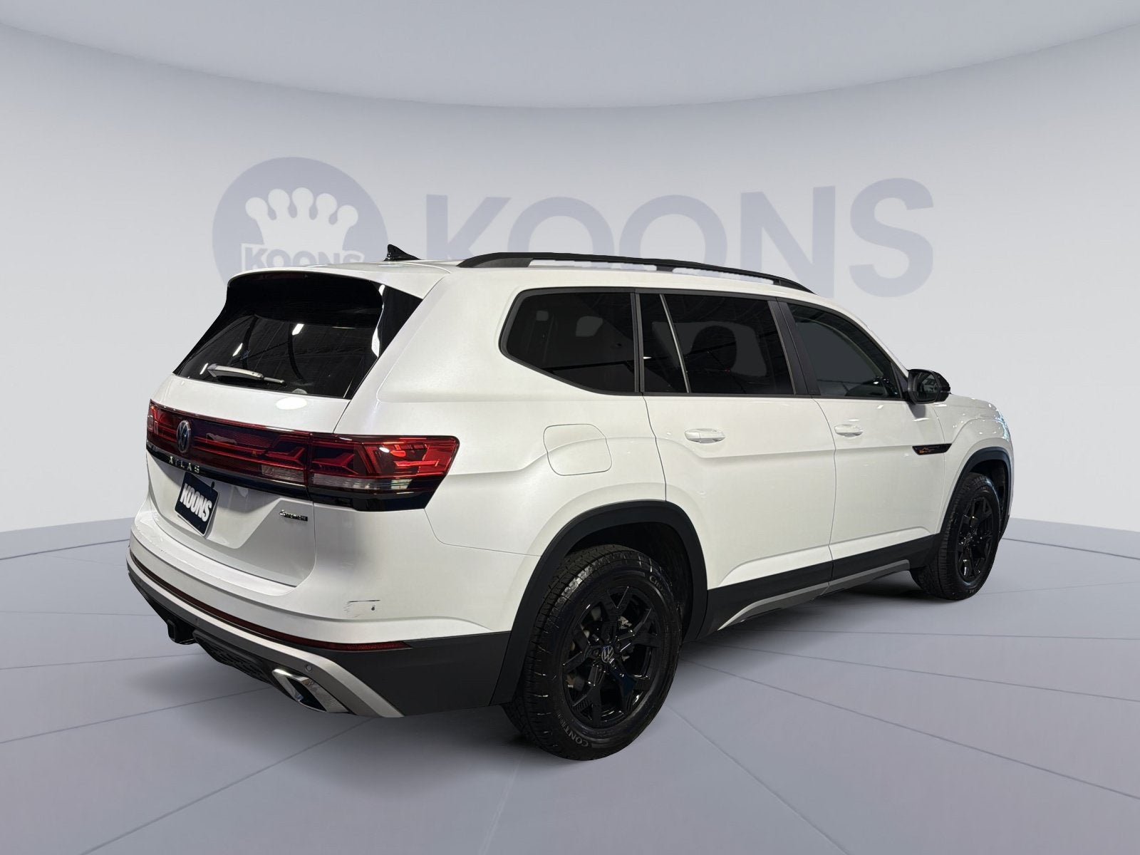 2024 Volkswagen Atlas 2.0T Peak Edition SEL