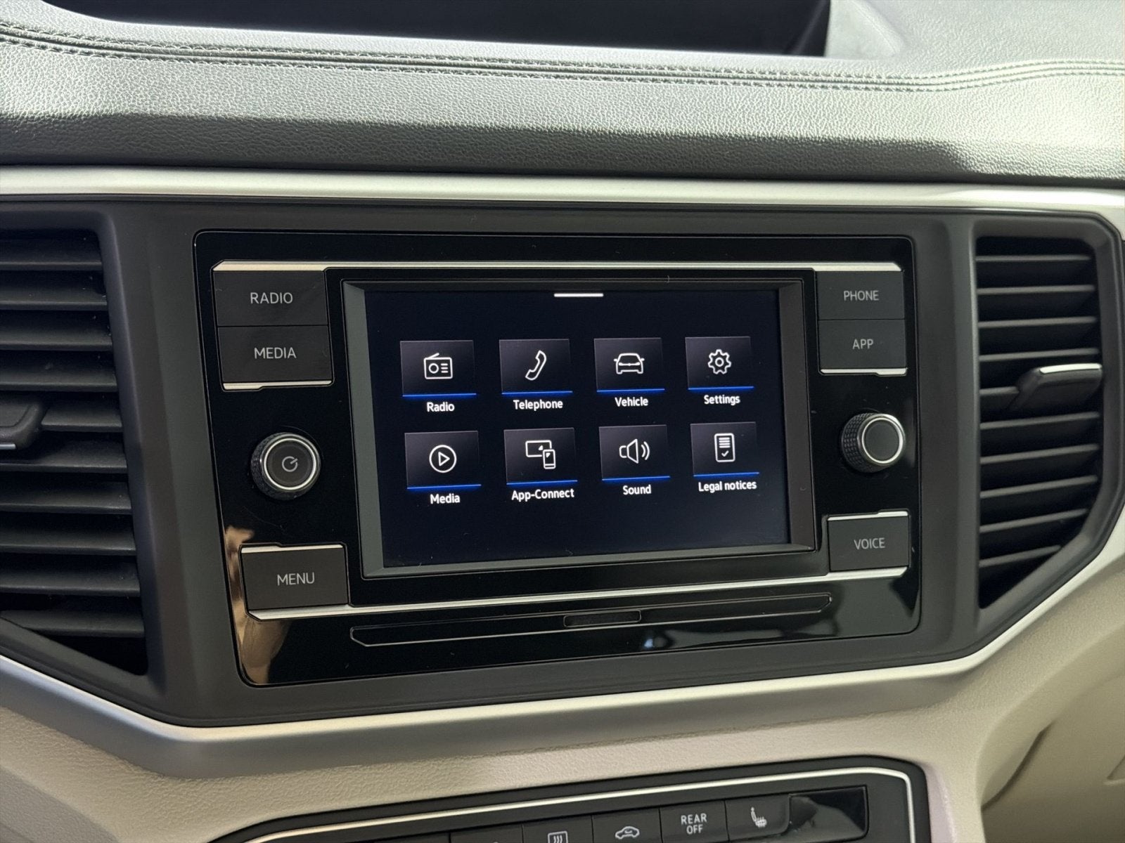 2022 Volkswagen Atlas 2.0T SE