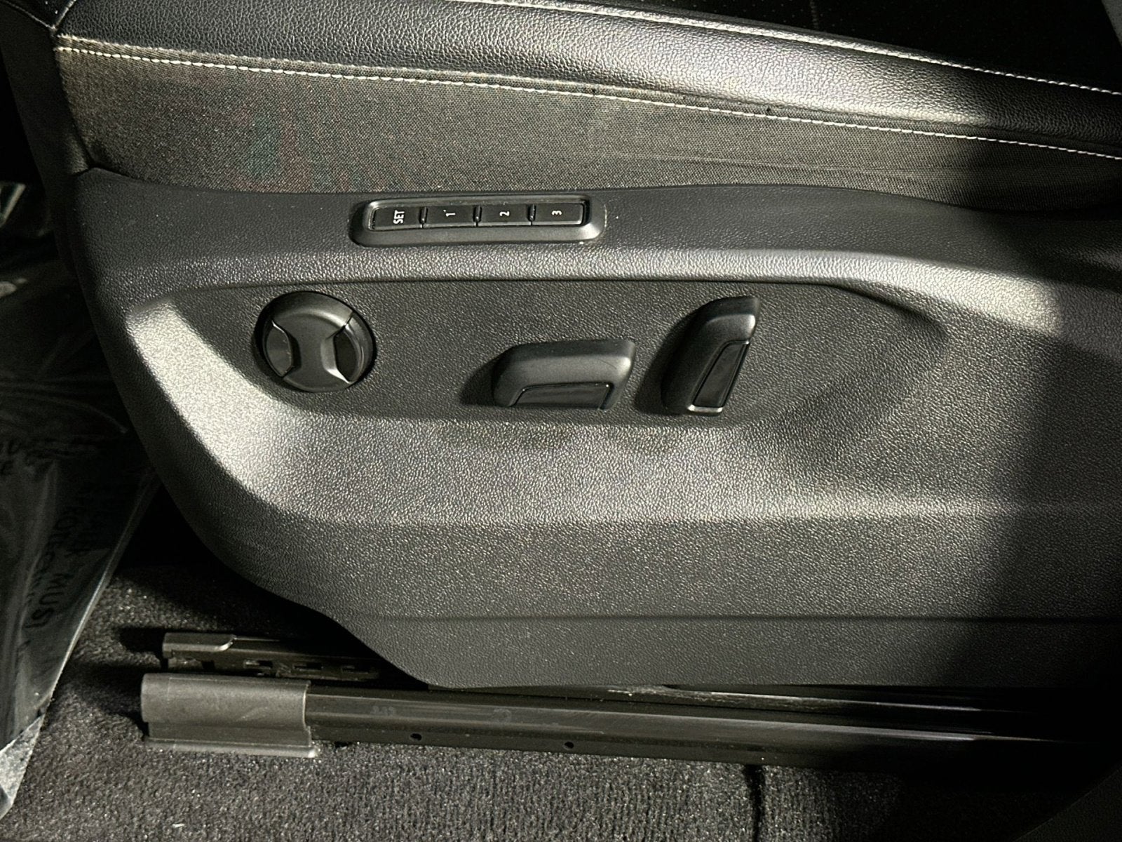 2023 Volkswagen Atlas 3.6L V6 SEL R-Line