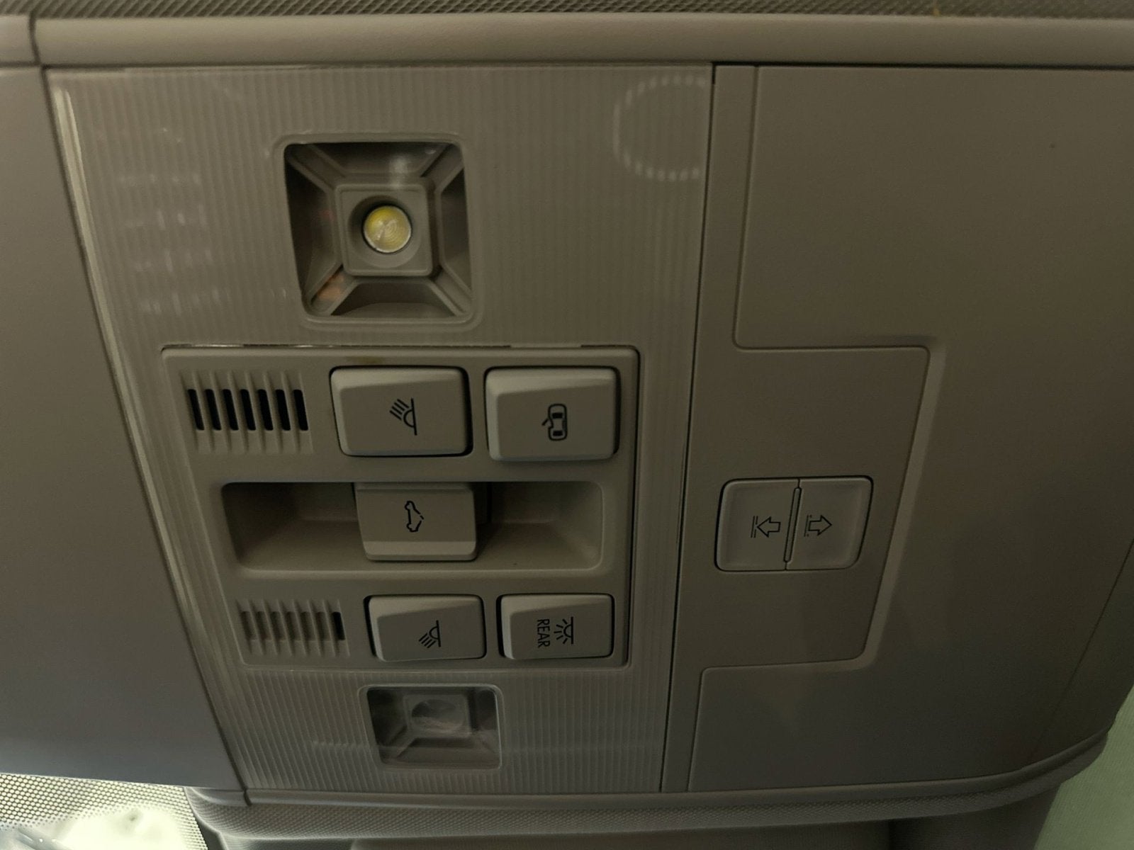 2023 Volkswagen Atlas 3.6L V6 SEL R-Line