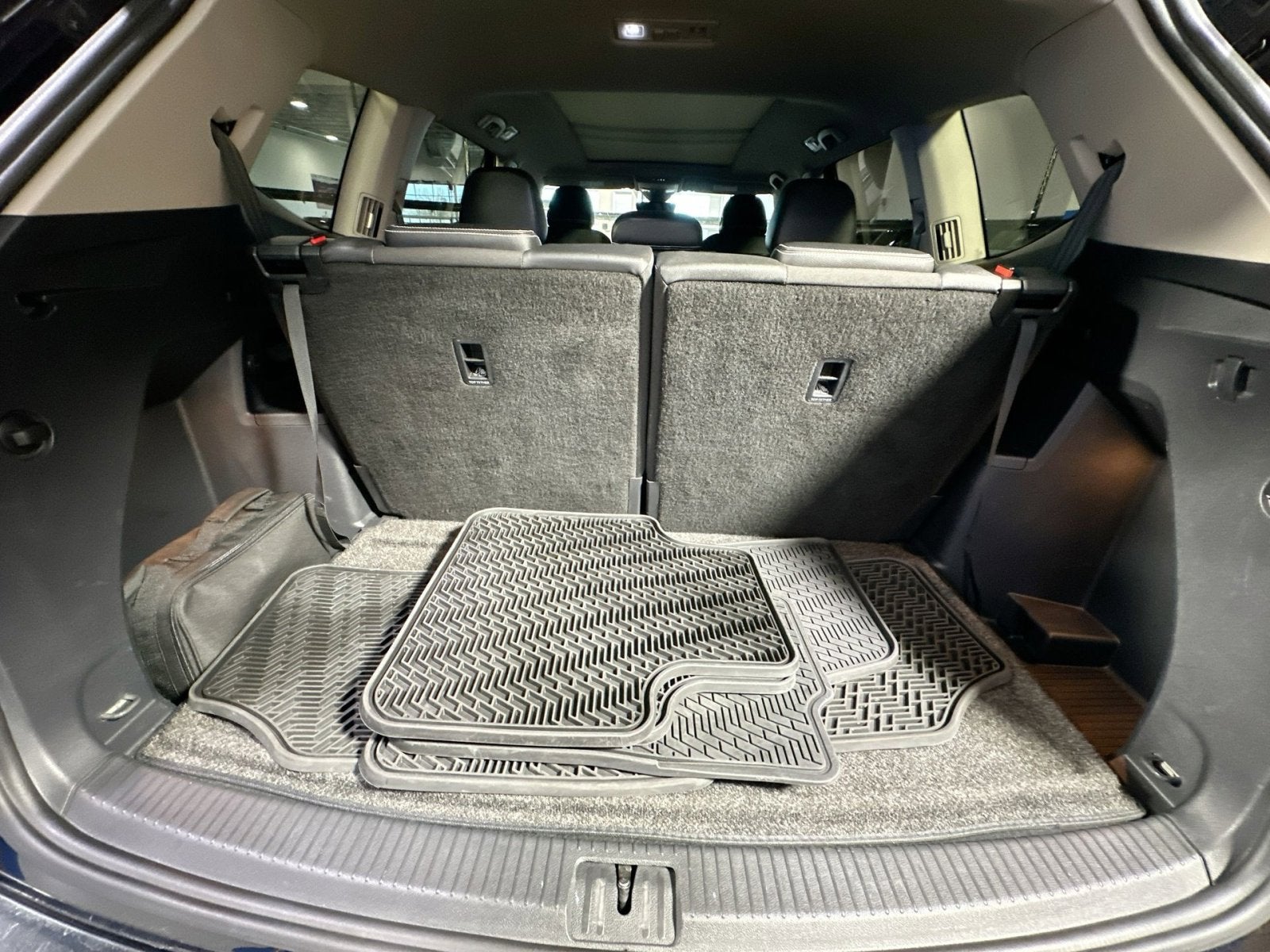 2023 Volkswagen Atlas 3.6L V6 SEL R-Line