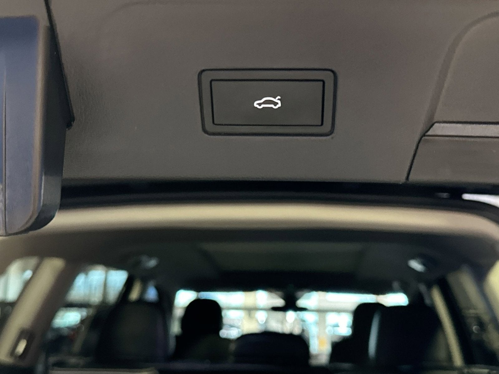 2023 Volkswagen Atlas 3.6L V6 SEL R-Line