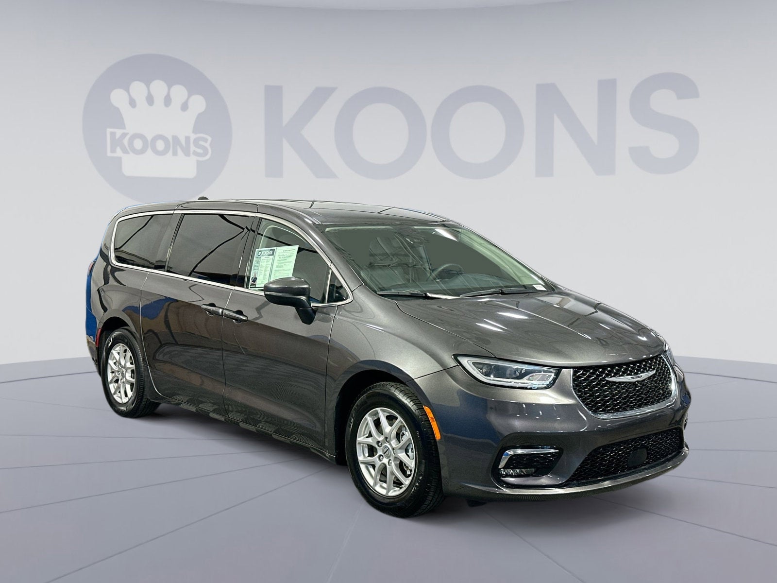 2023 Chrysler Pacifica Touring L