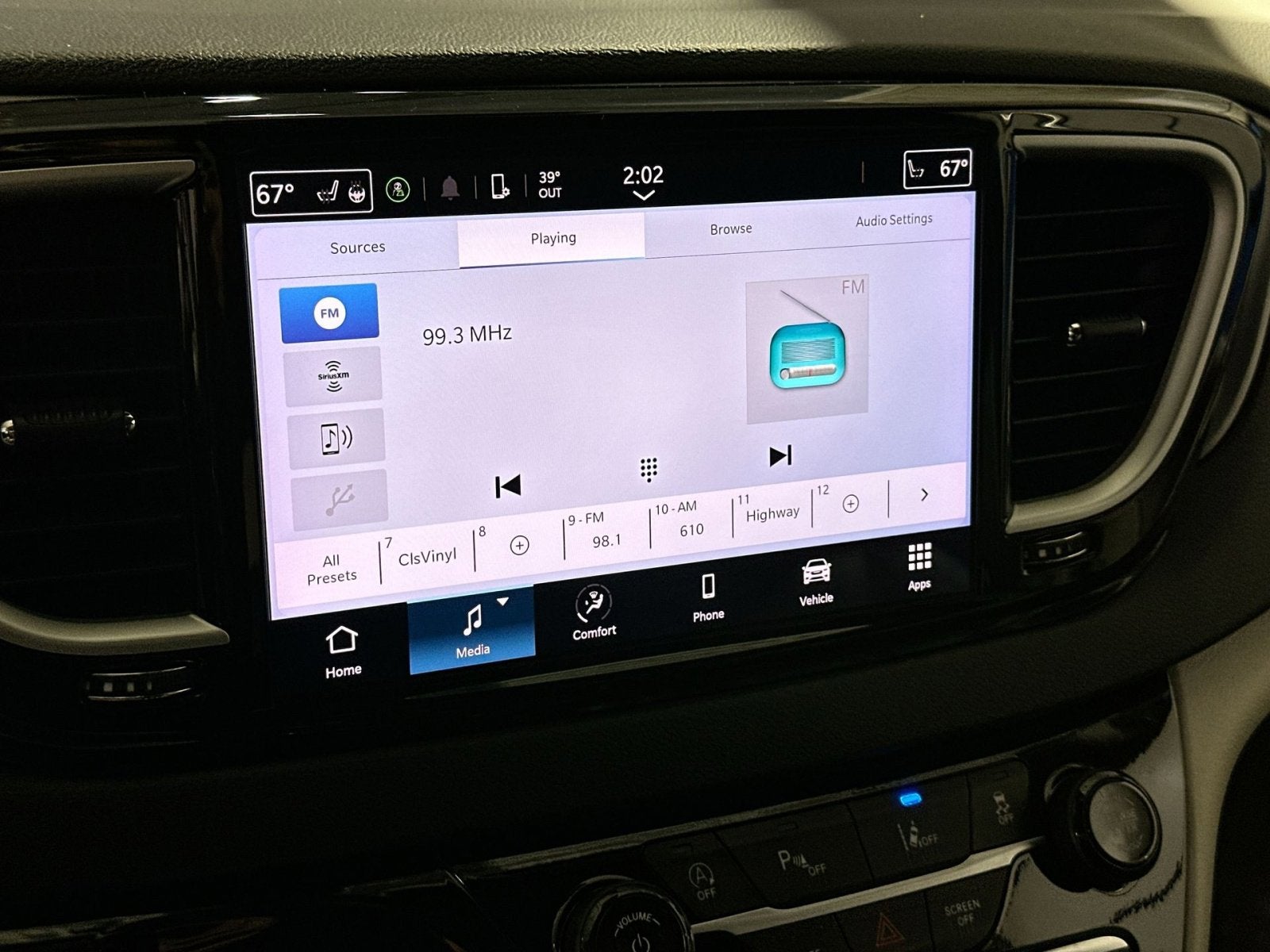 2024 Chrysler Pacifica Touring L