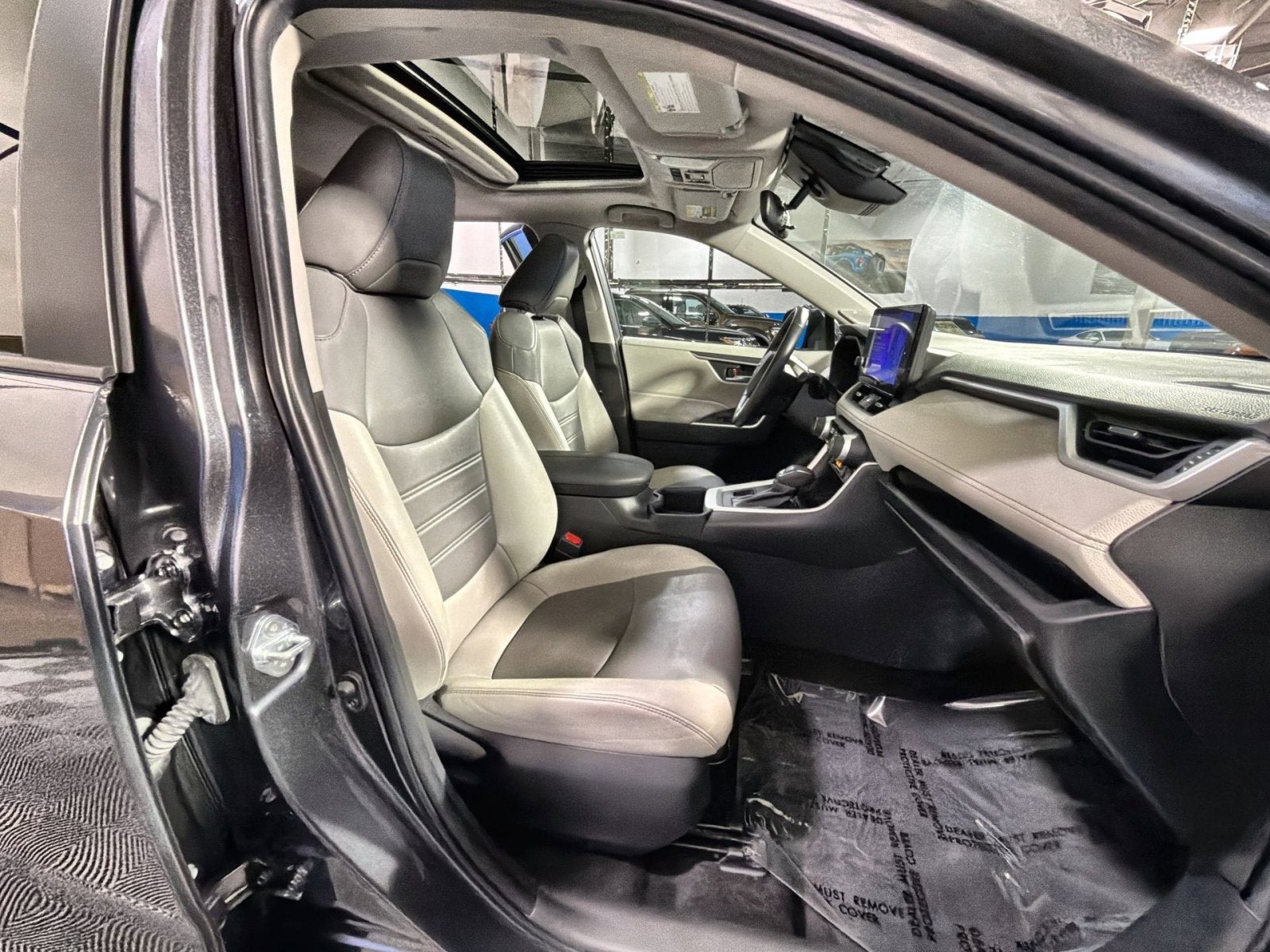 2023 Toyota RAV4 XLE Premium