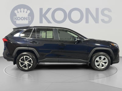 2023 Toyota RAV4 LE
