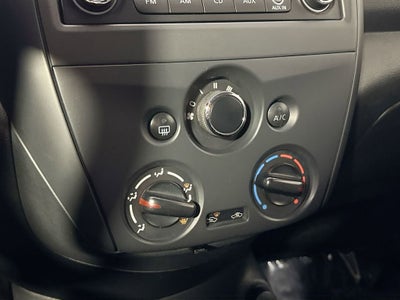 2017 Nissan Versa 1.6 S Plus