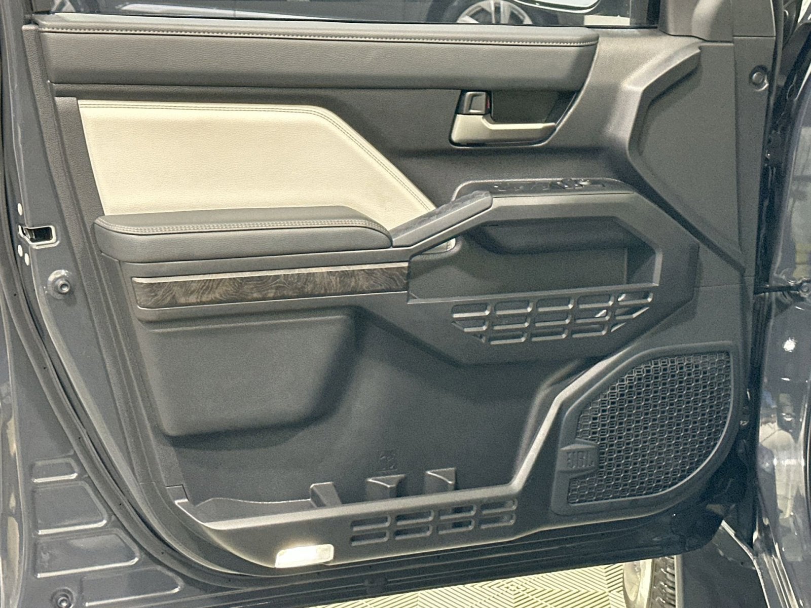 2024 Toyota Tacoma Hybrid Limited