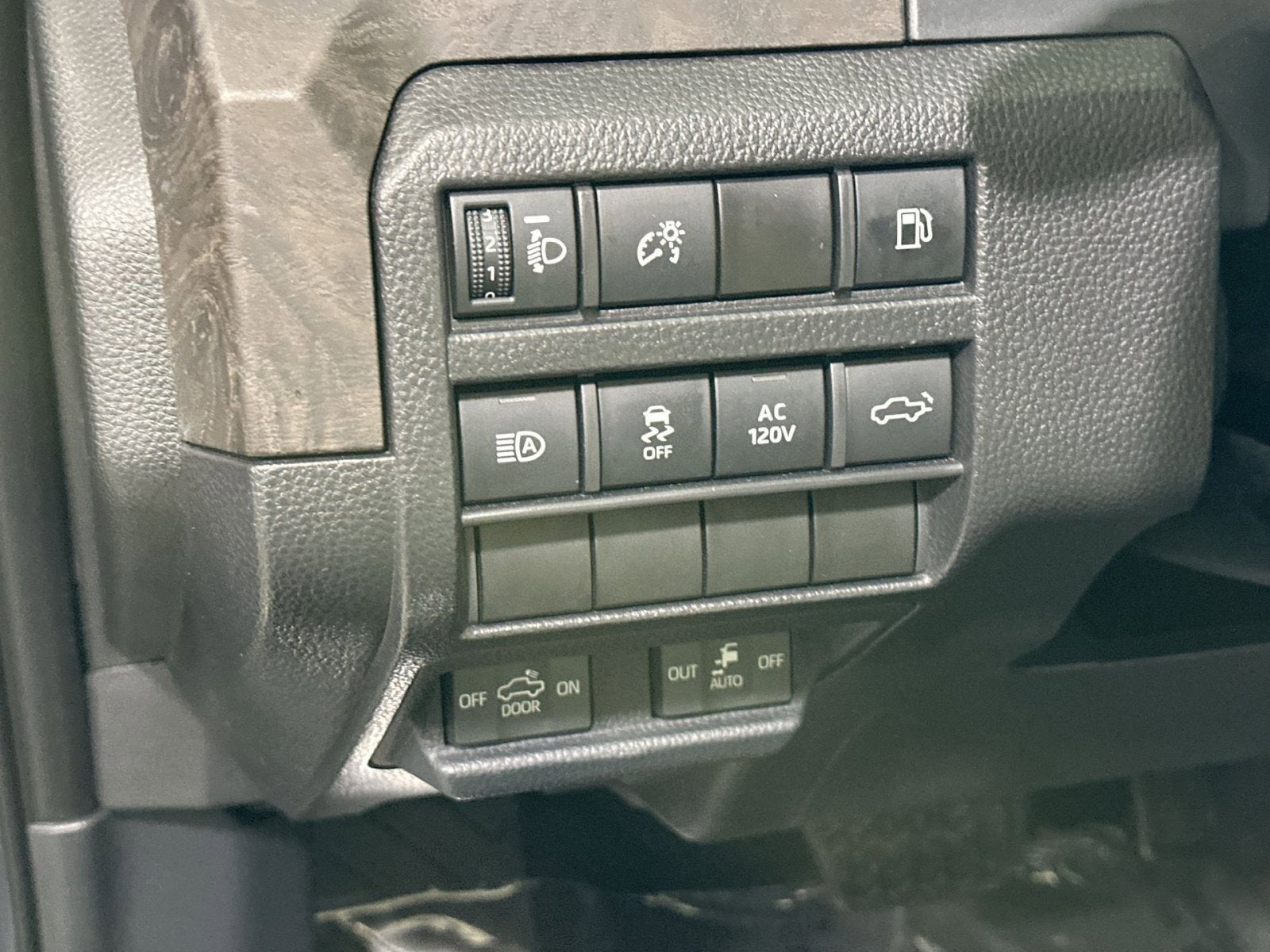 2024 Toyota Tacoma Hybrid Limited