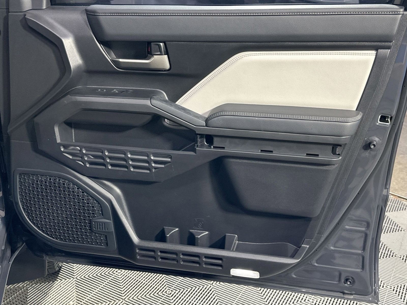 2024 Toyota Tacoma Hybrid Limited