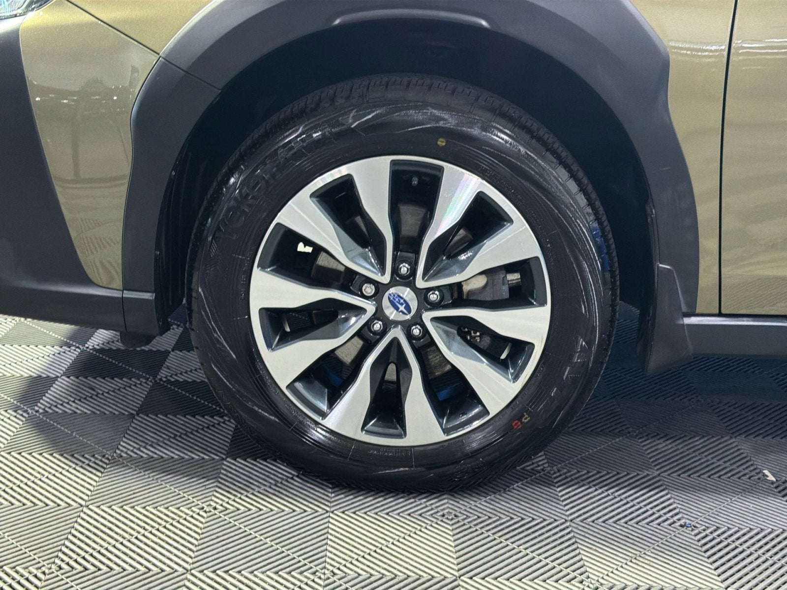 2023 Subaru Outback Touring XT