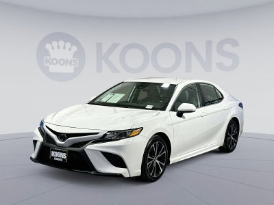 2020 Toyota Camry SE